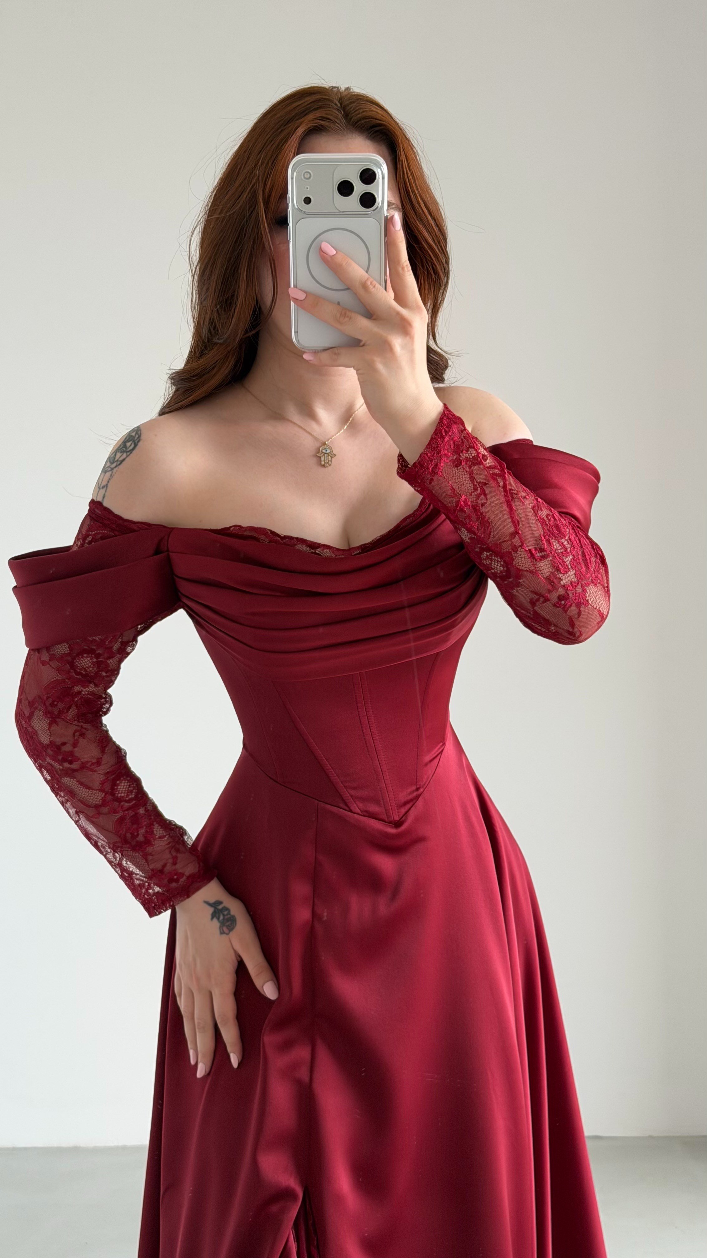 Royal Dantel Detaylı Bordo Abiye 
