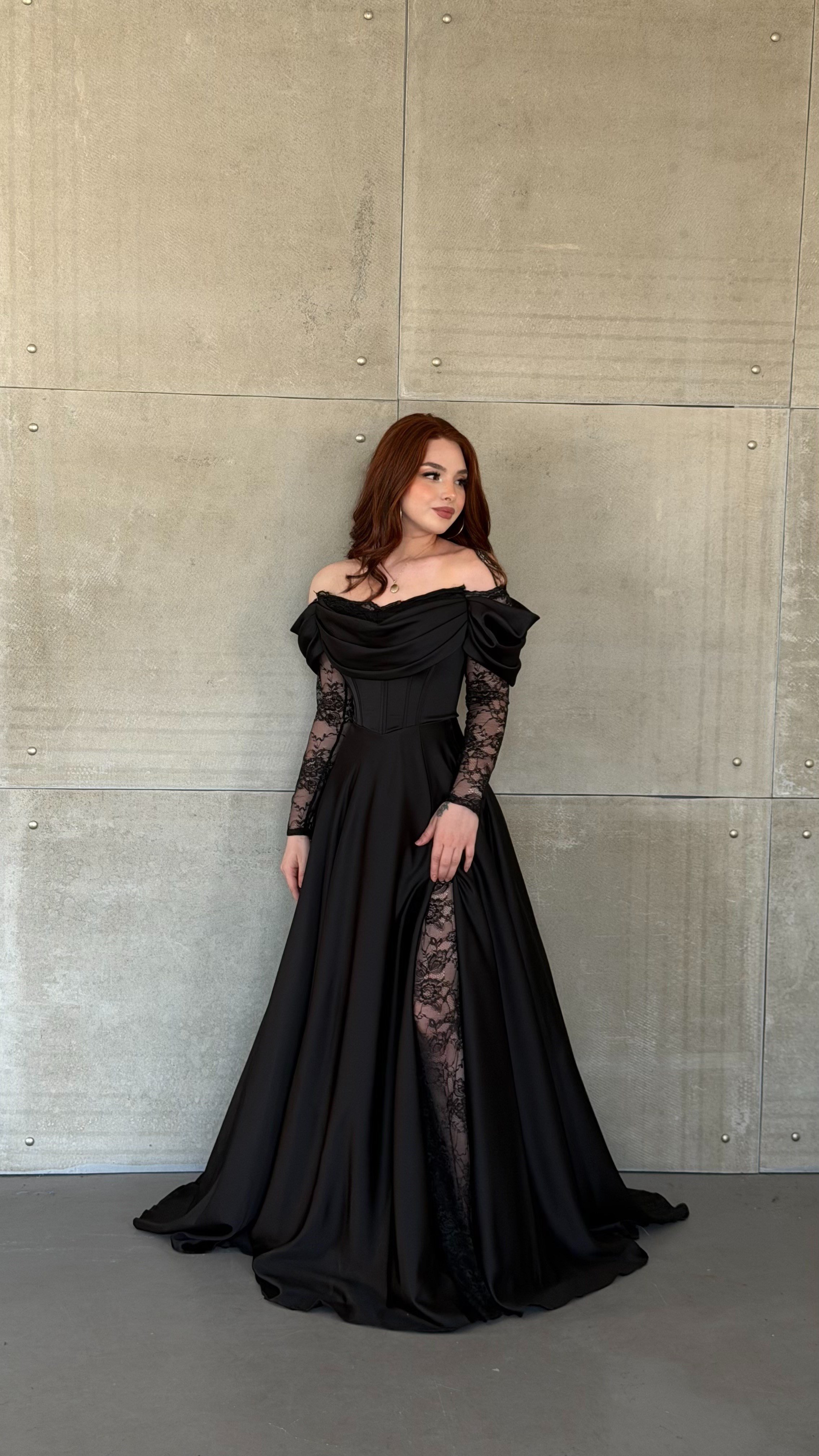 Royal Dantel Detaylı Siyah  Abiye 