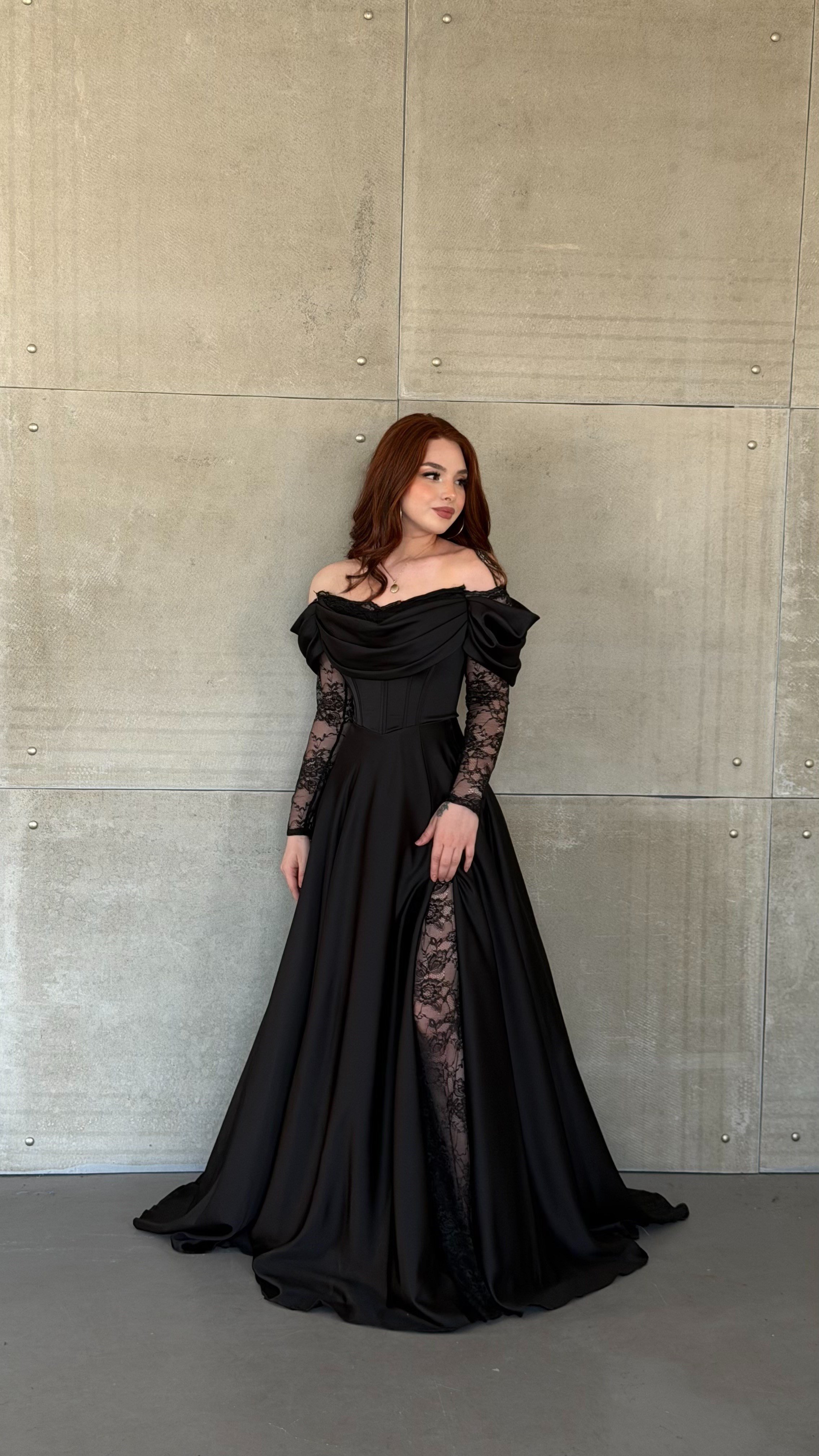 Royal Dantel Detaylı Siyah  Abiye 