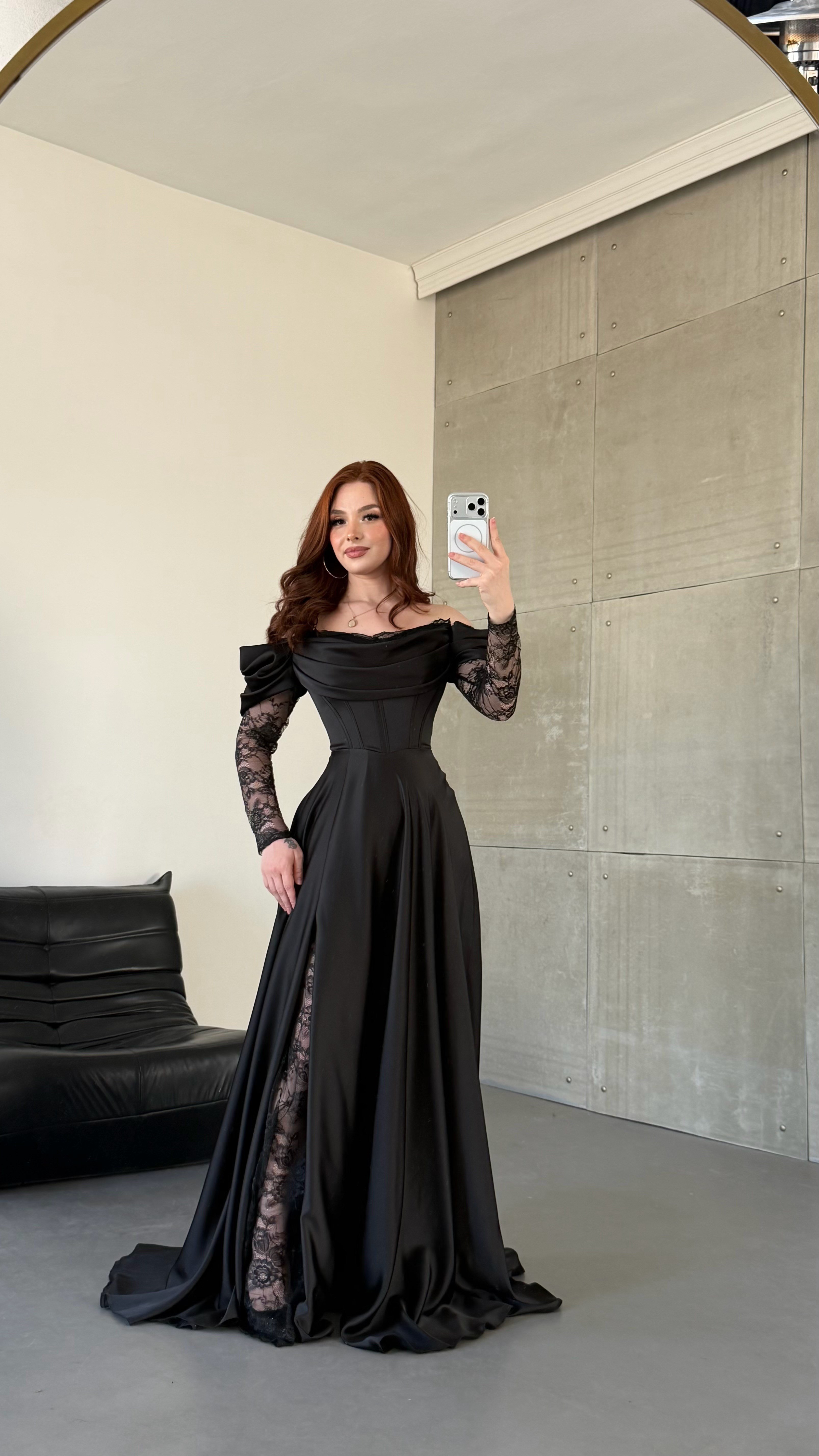 Royal Dantel Detaylı Siyah  Abiye 
