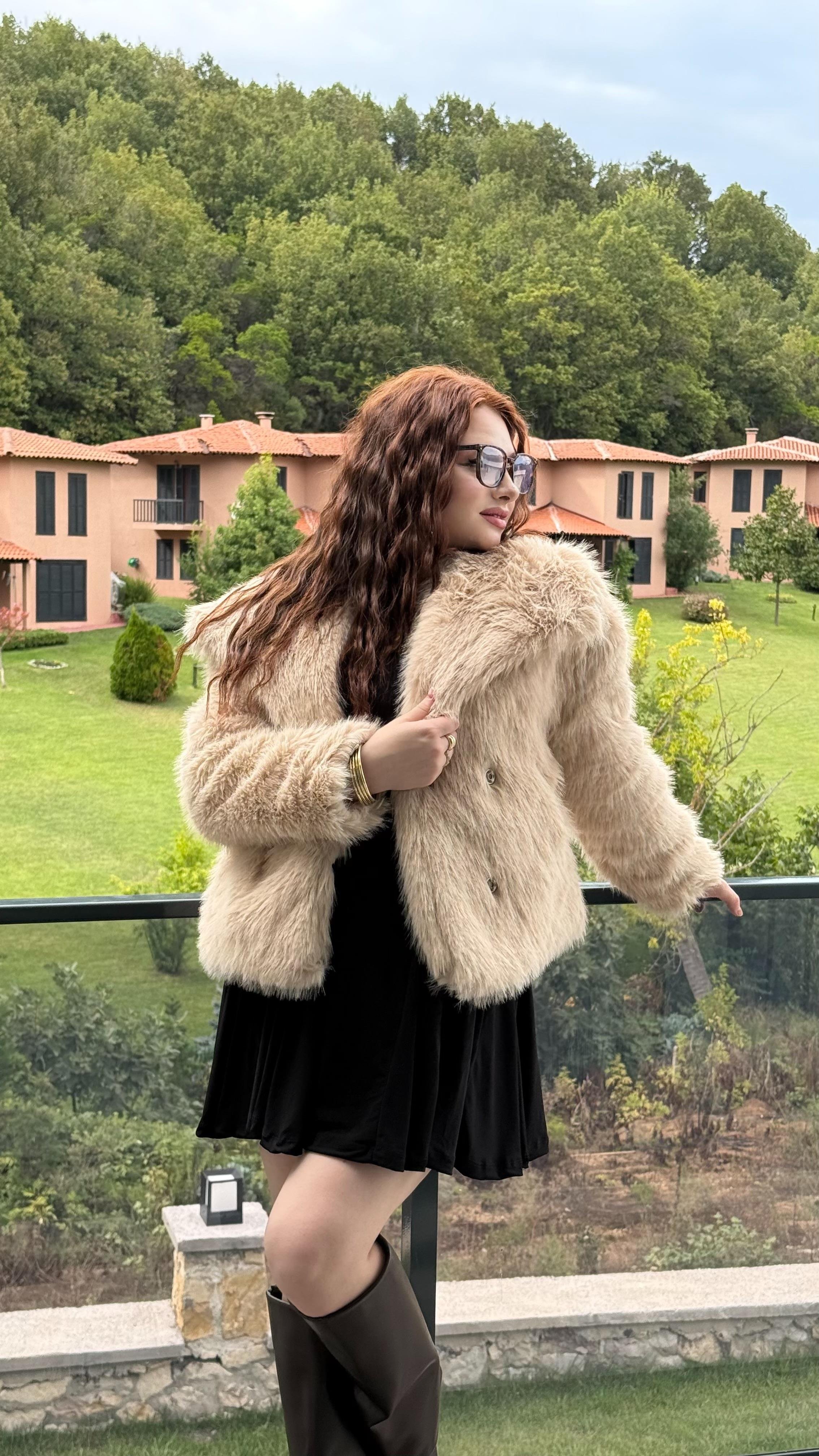 Şal Yaka Oversize Kürk Bej