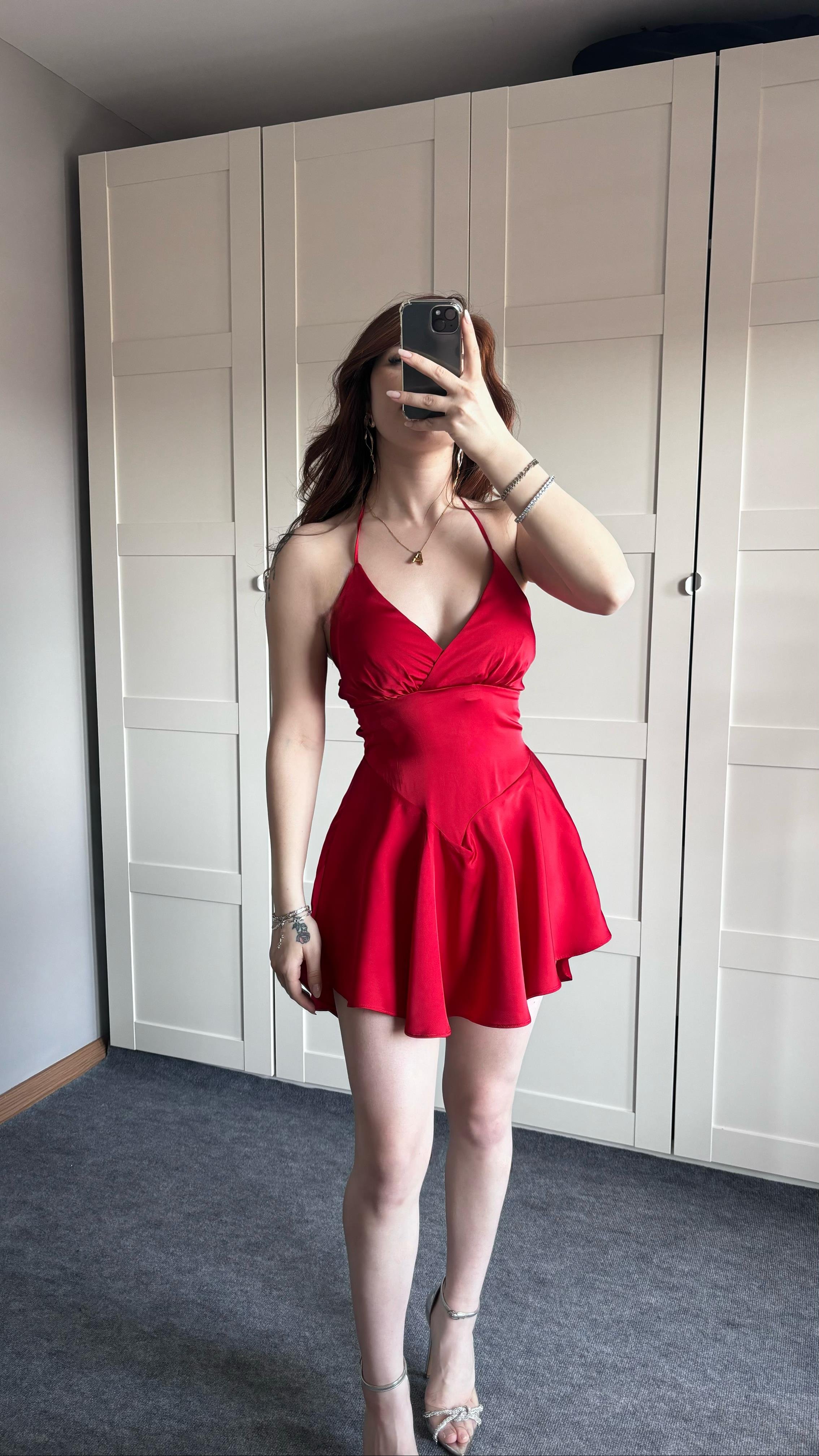 Saten Romantik Elbise Kırmızı