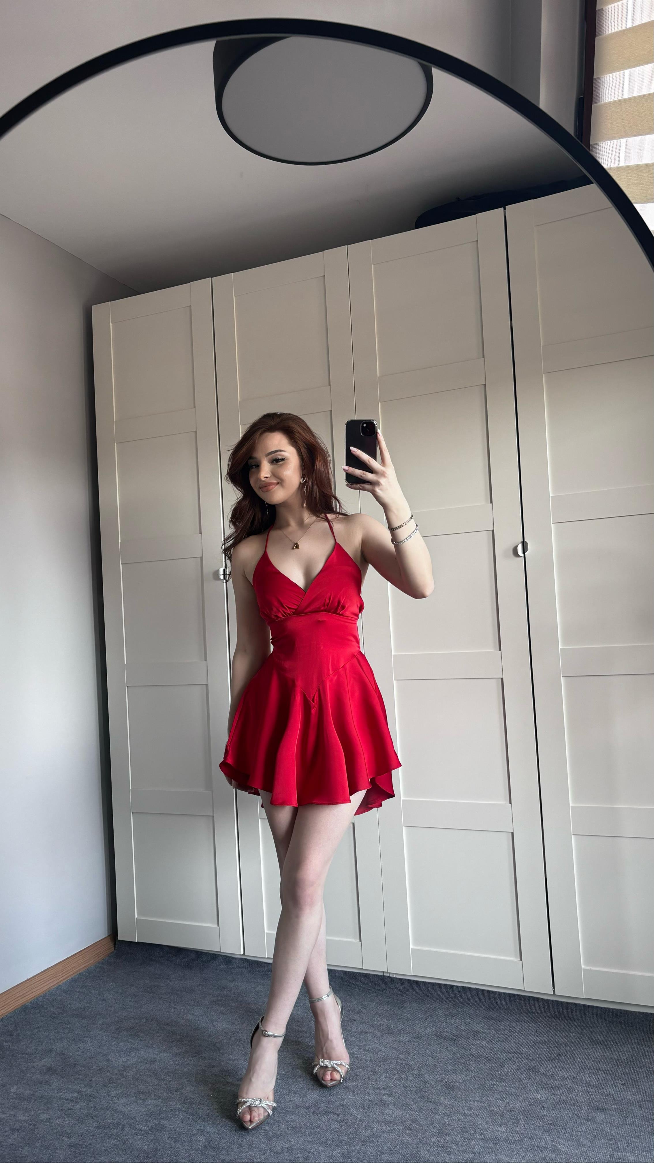Saten Romantik Elbise Kırmızı