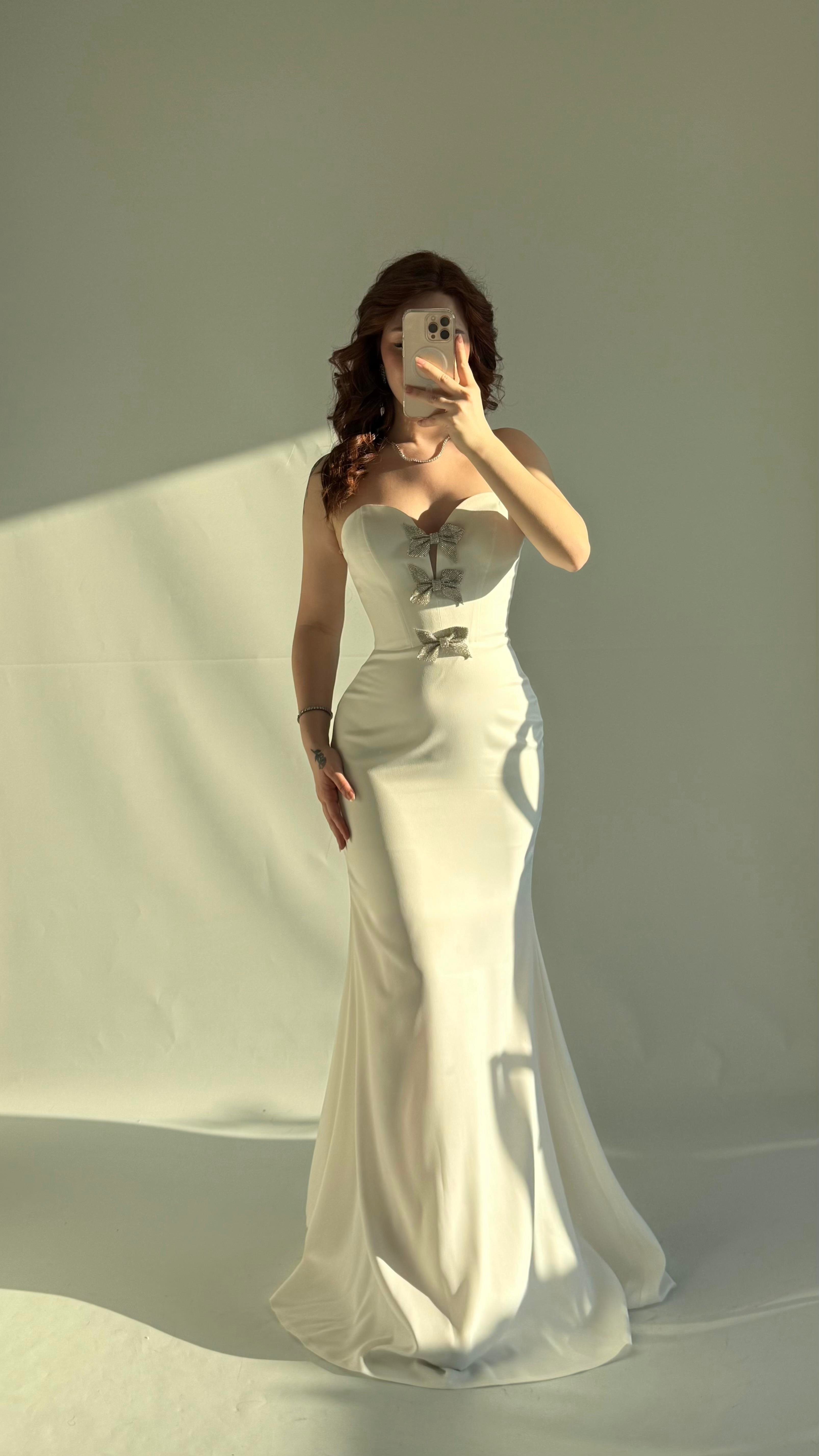 Selena Taşlı Fiyonk Abiye Beyaz
