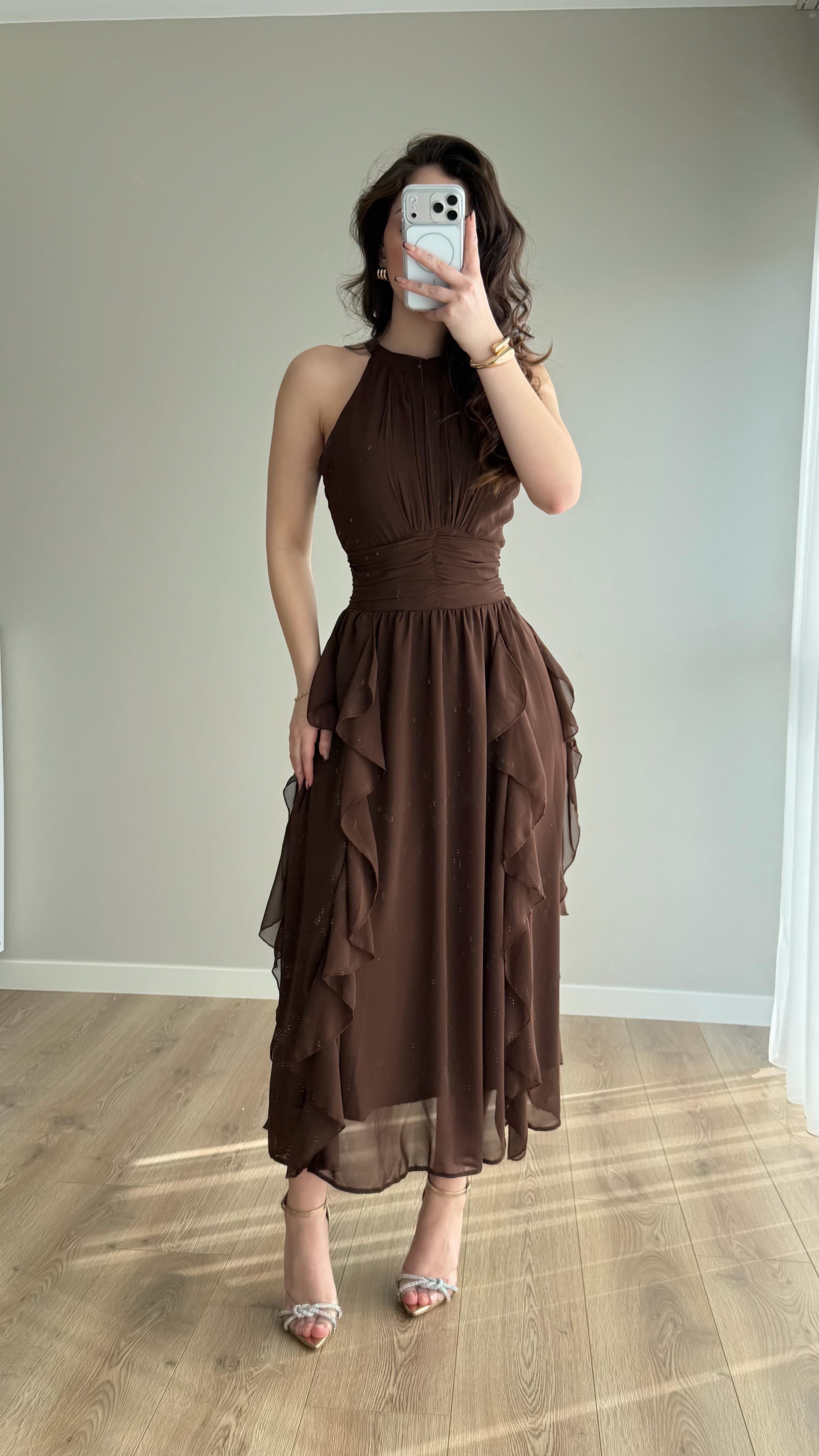 Şifon Drape Yaka Fırfırlı Elbise Kahverengi
