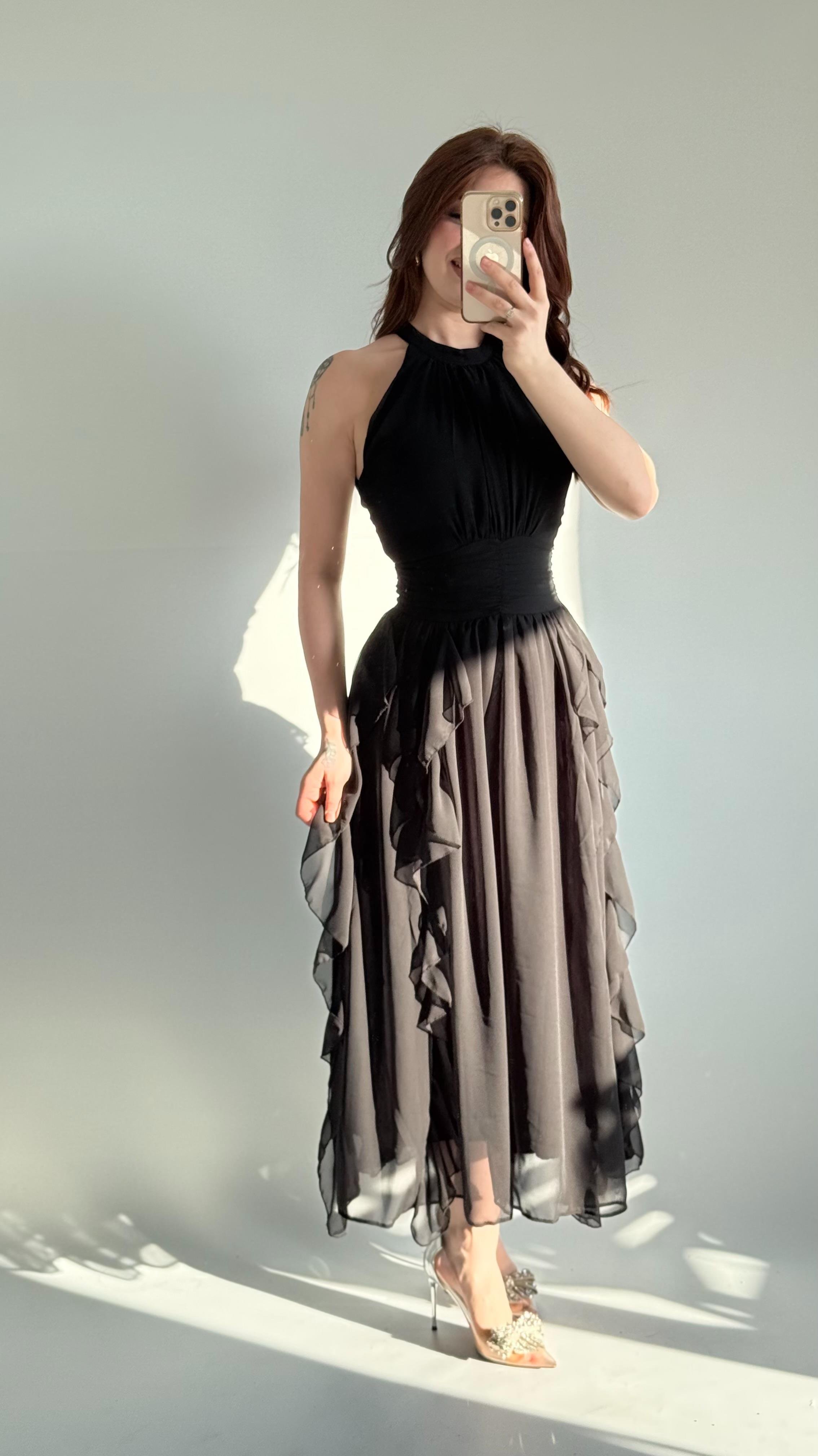 Şifon Drape Yaka Fırfırlı Elbise Siyah