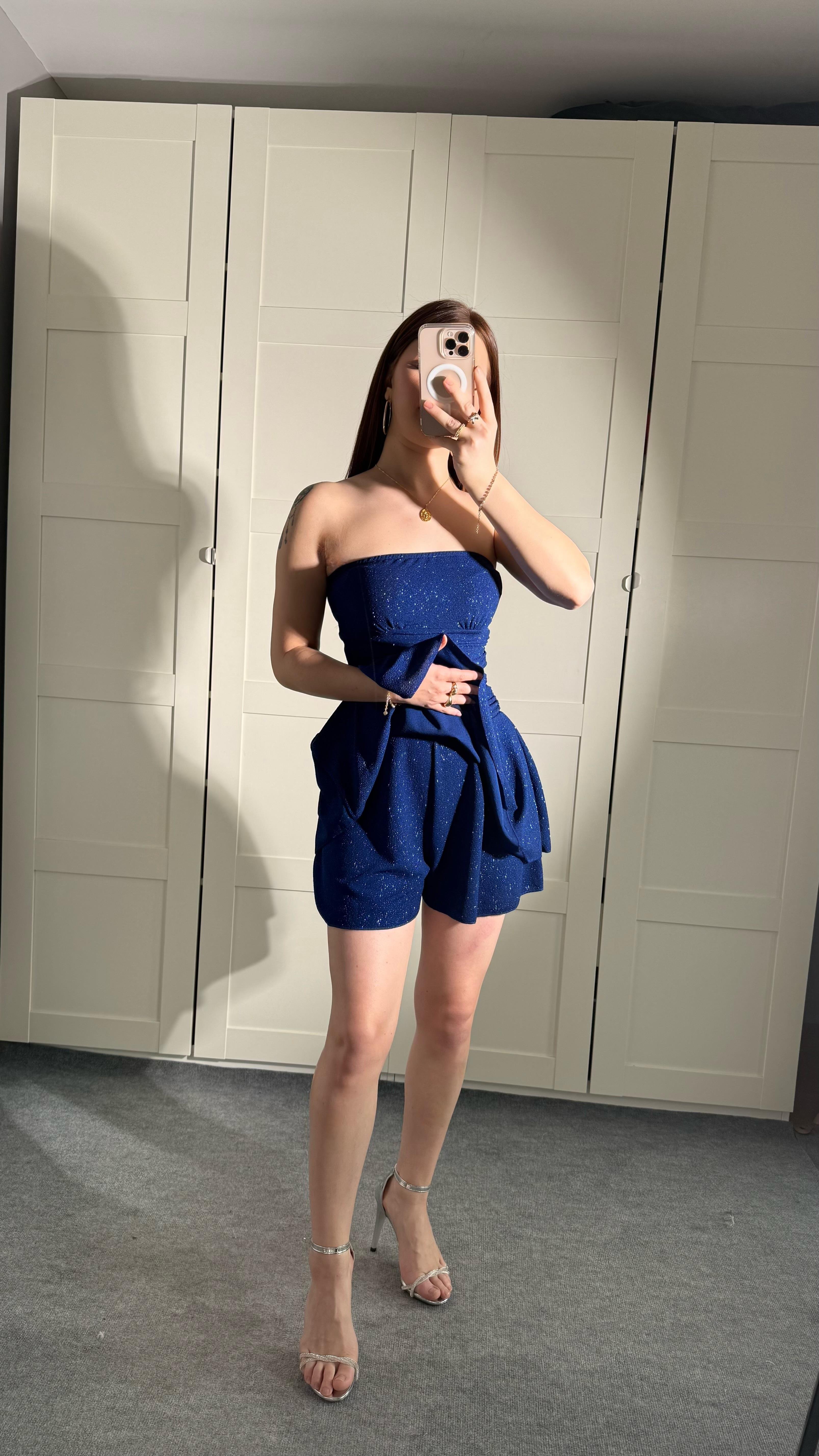 Simli Straplez Şortlu Mini Elbise Saks
