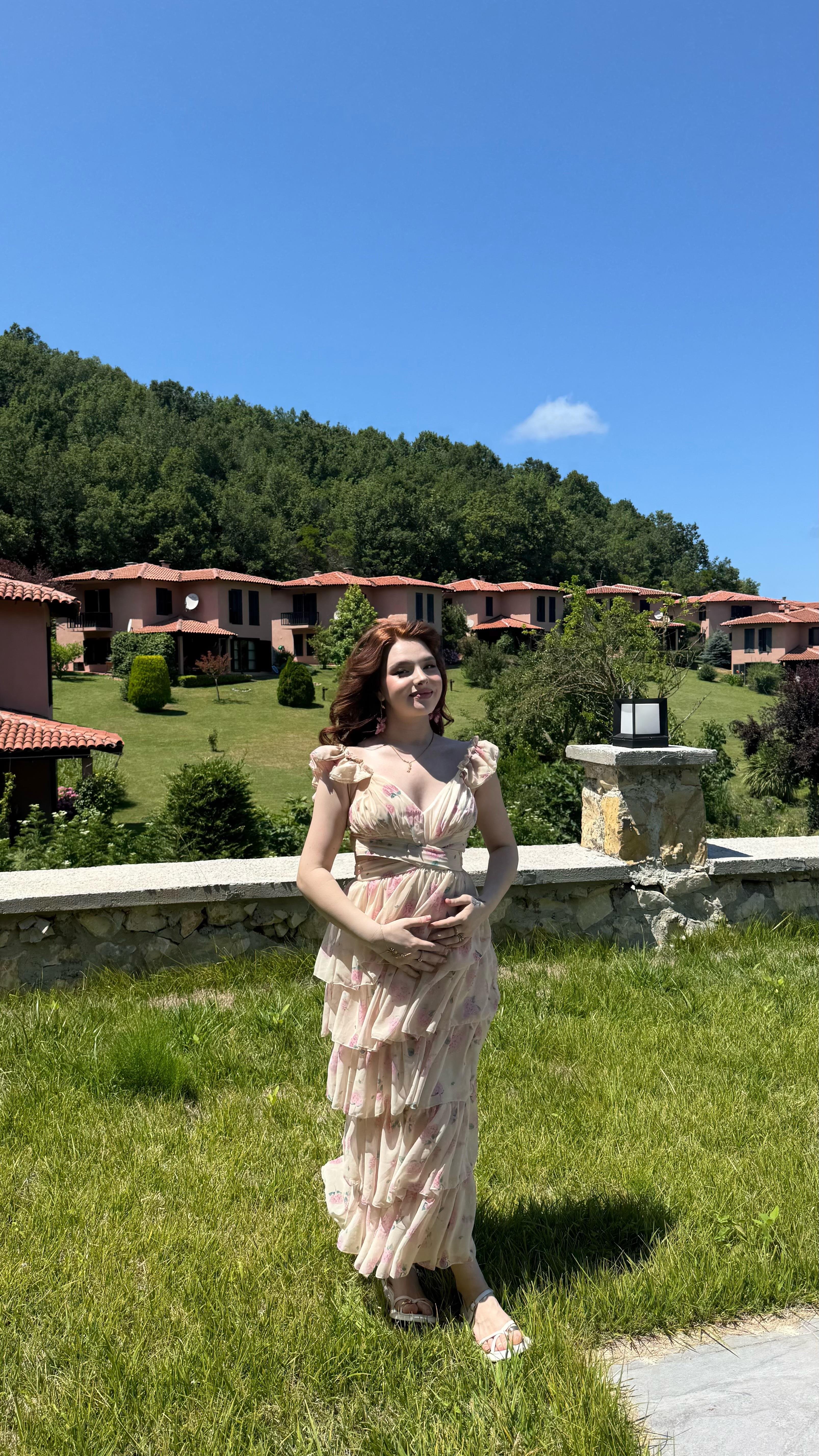 Sırt Dekolteli Katkatlı Elbise Çiçekli Sarı