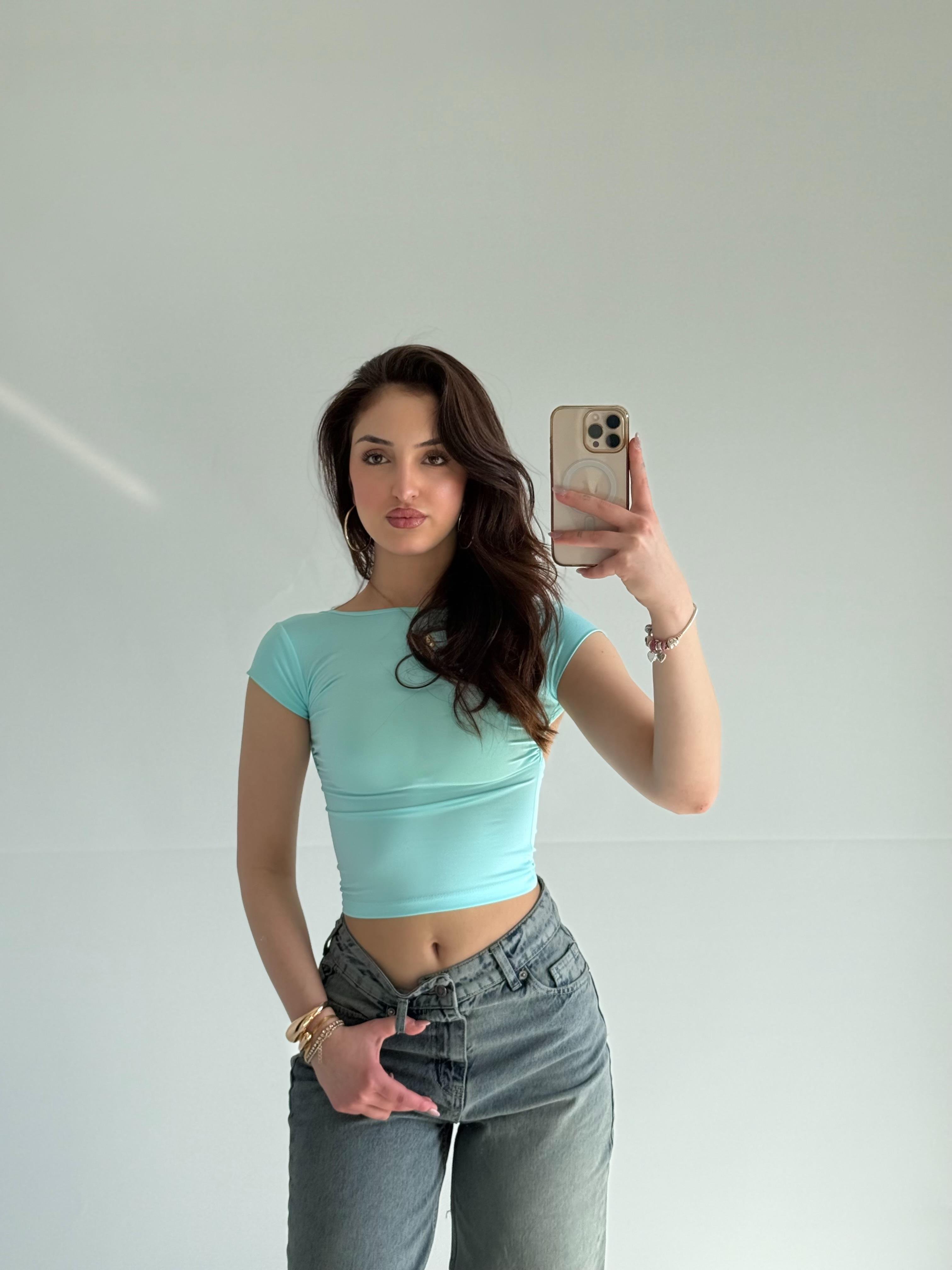 Sırtı Açık Kısa Kol Crop Bebe Mavisi