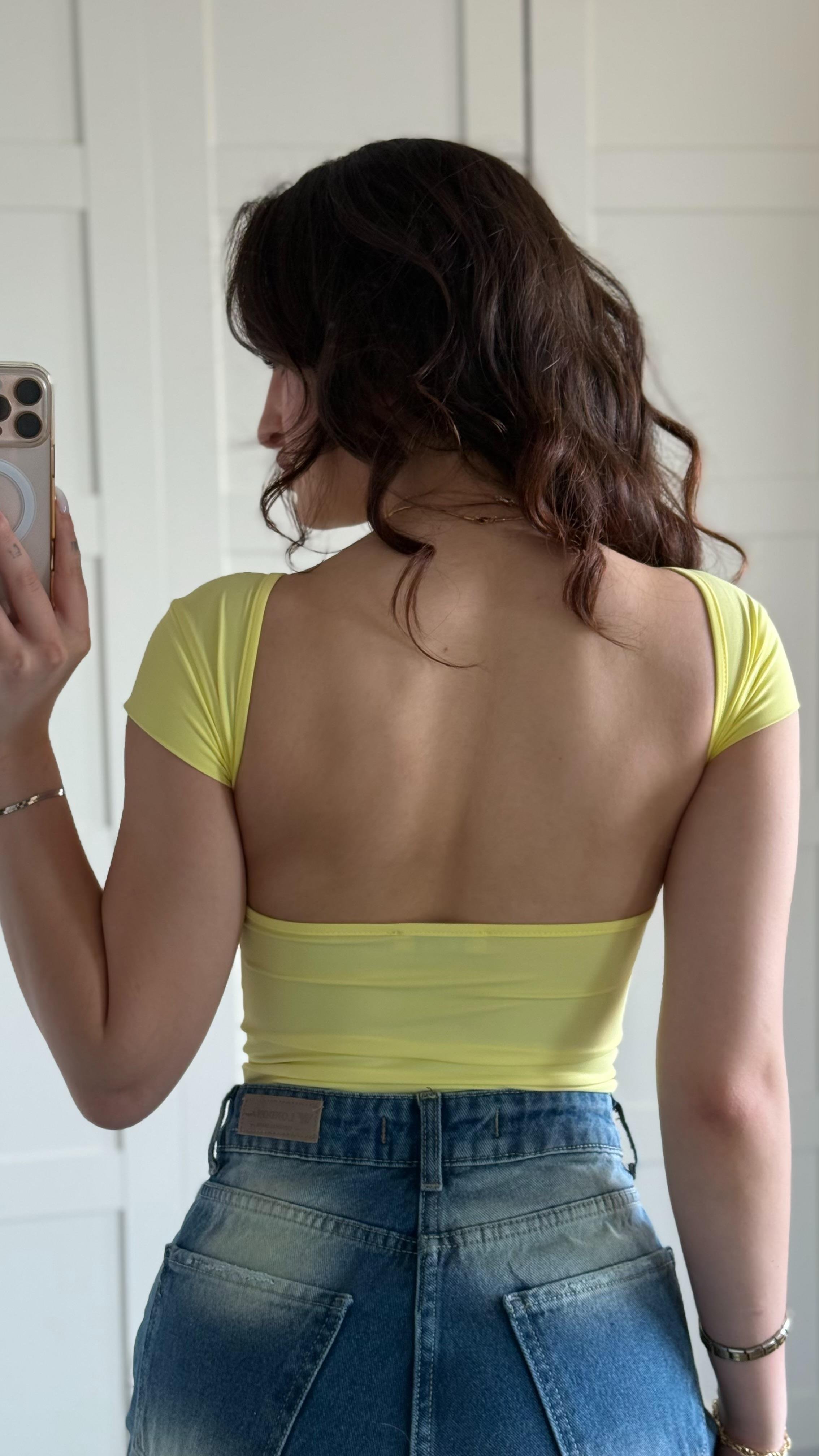 Sırtı Açık Kısa Kol Crop Sarı