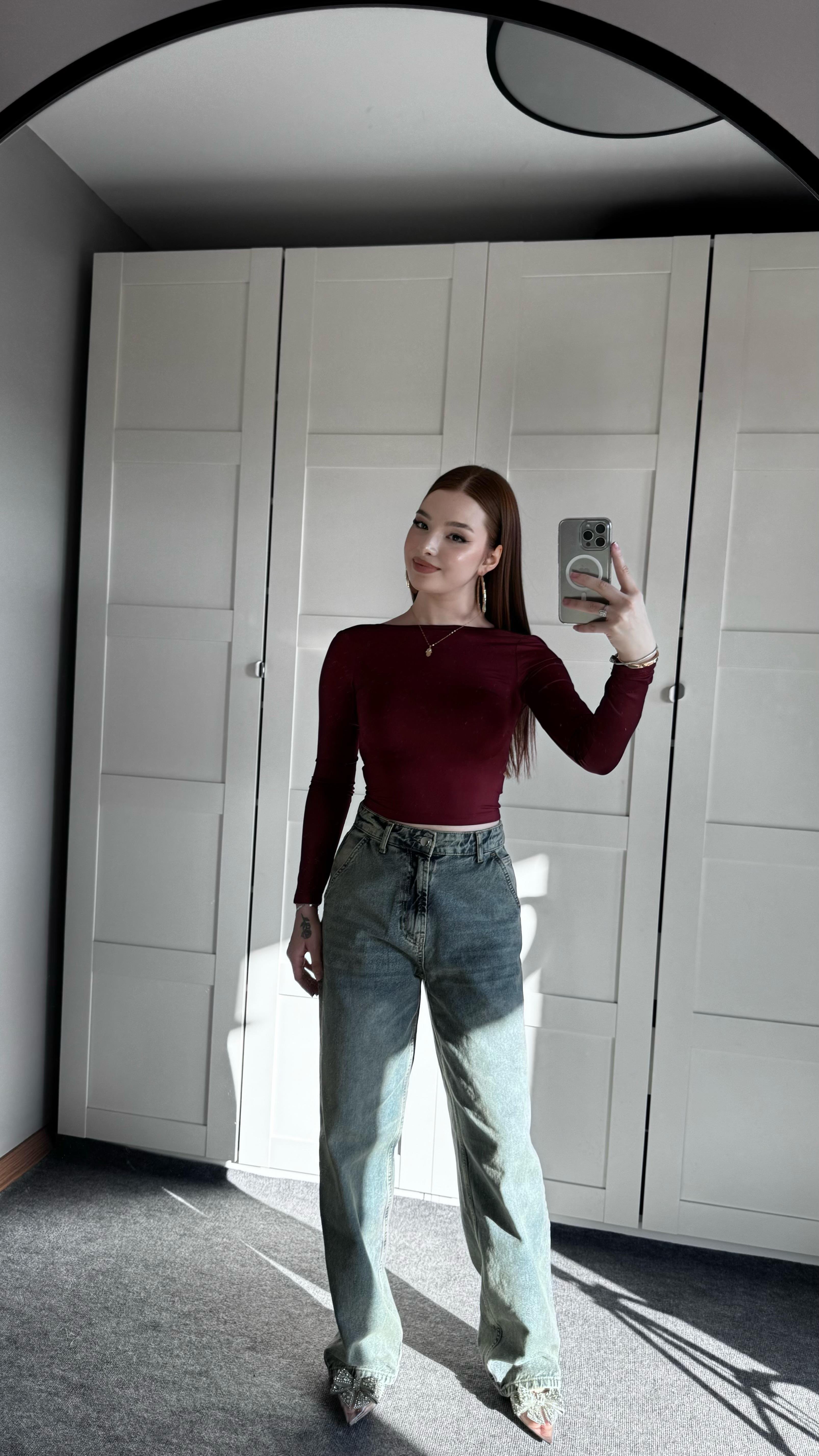 Sırtı Açık Uzun Kol Bluz Bordo