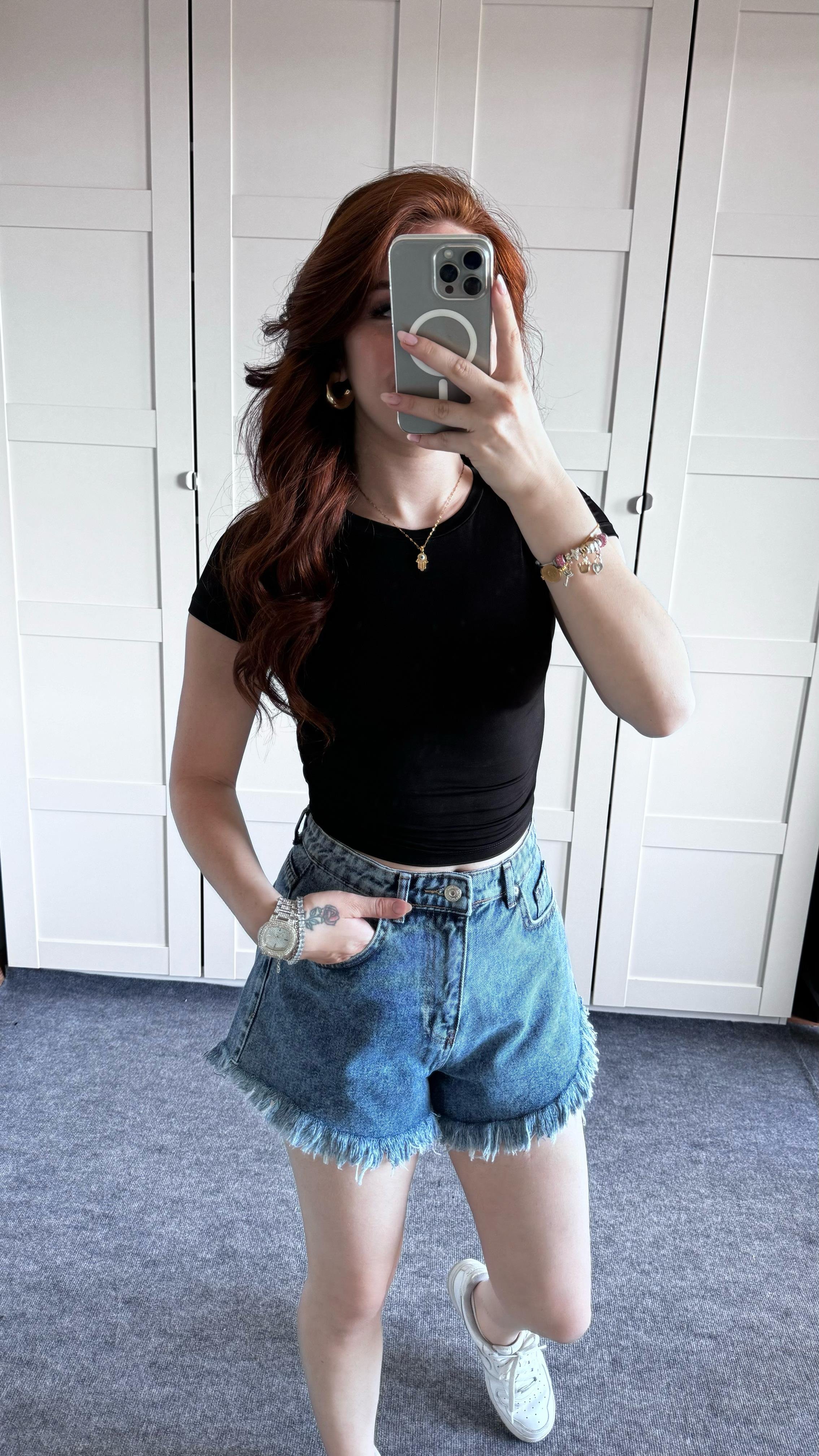 Siyah Sandy Tişört 