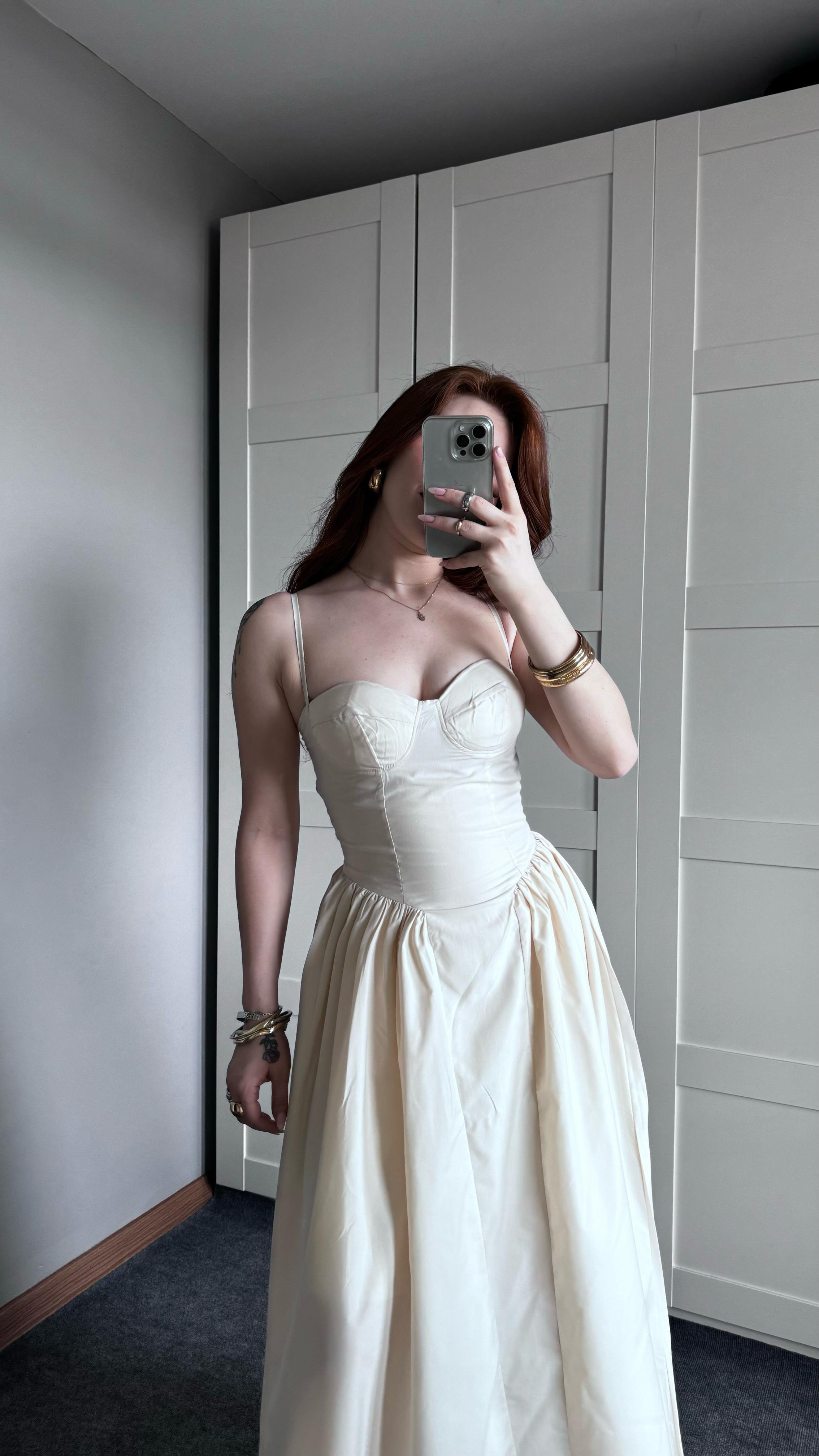 Sofia Ekru Elbise