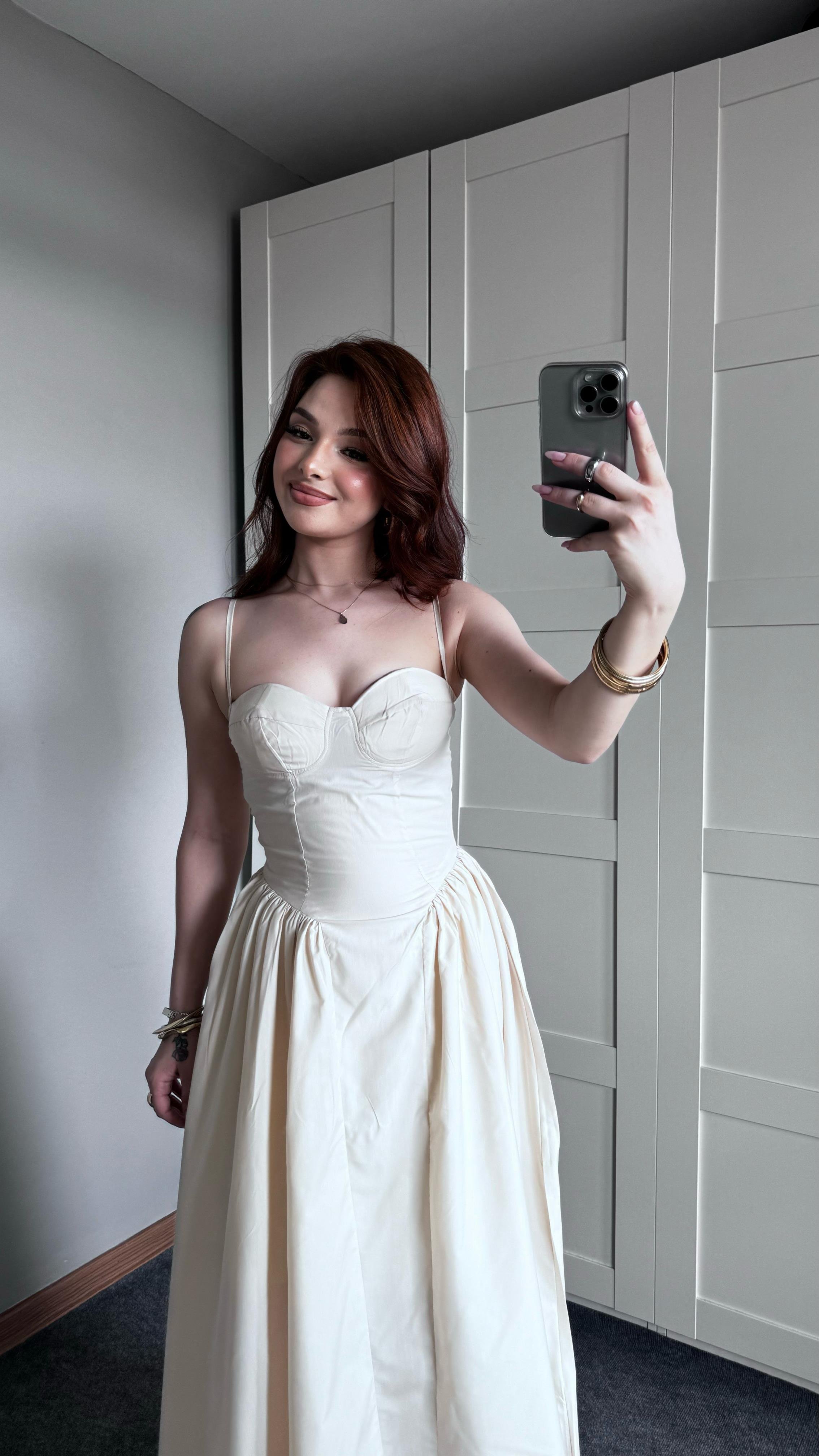 Sofia Ekru Elbise
