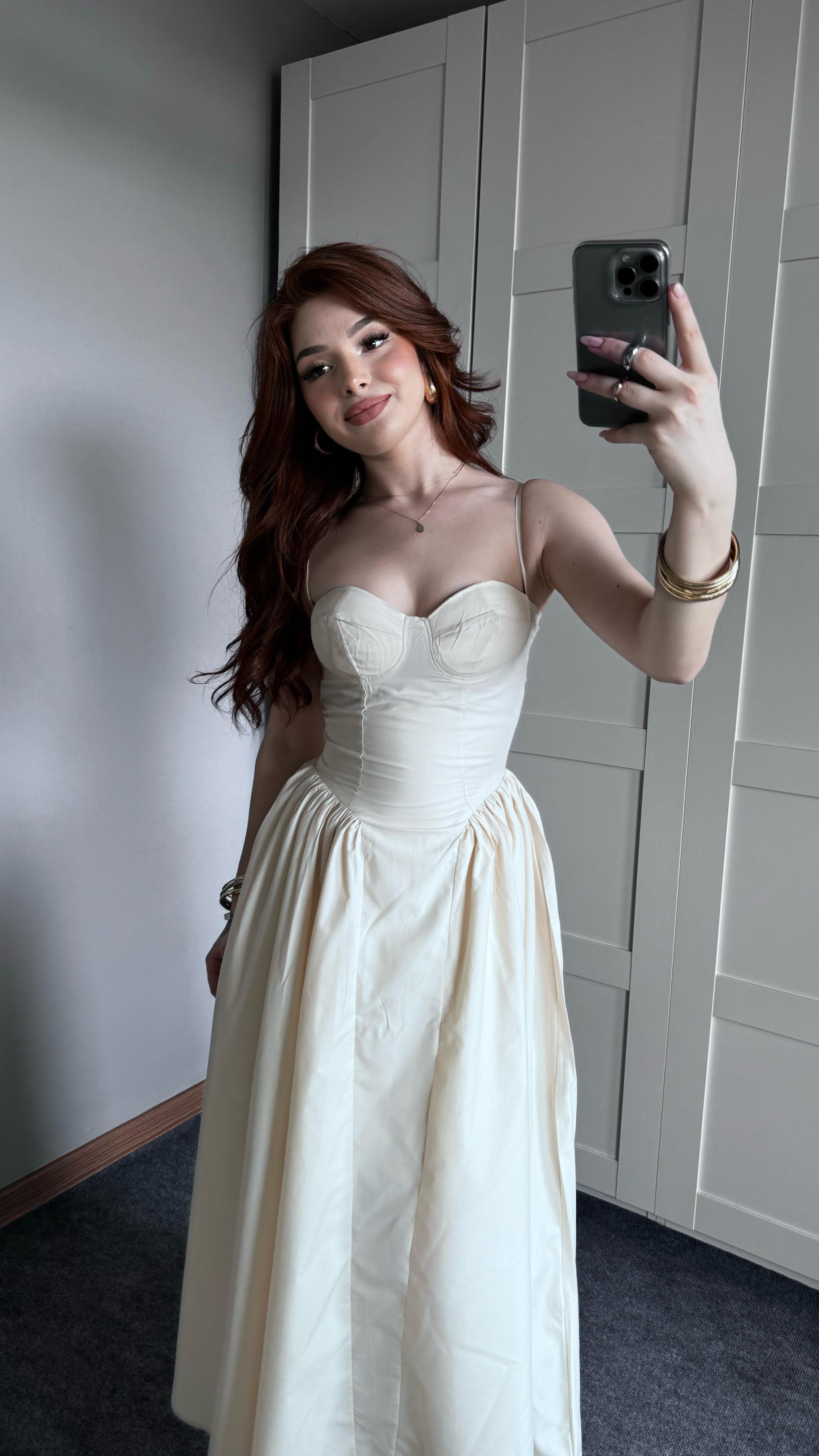 Sofia Ekru Elbise