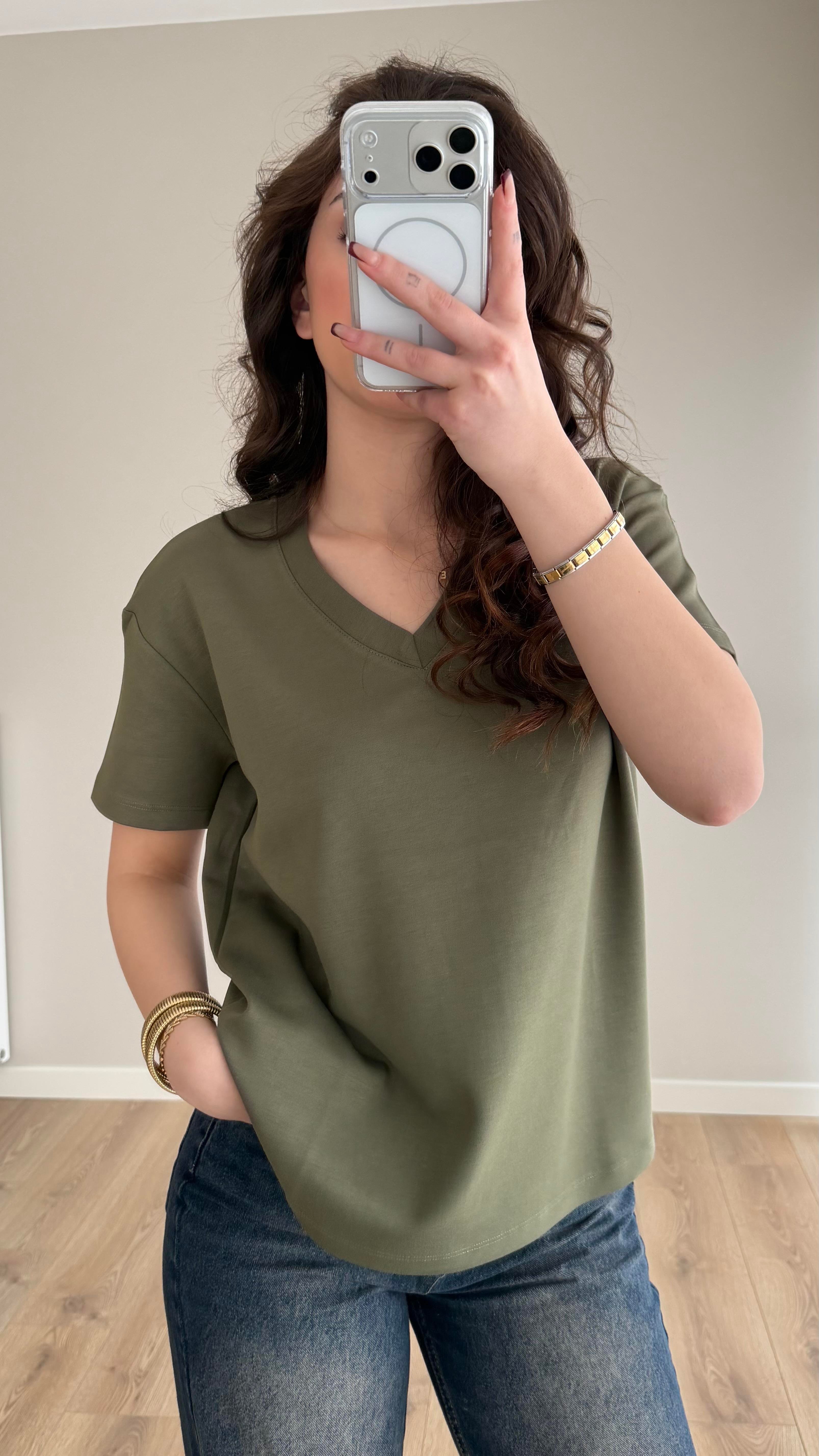 Soft Line Oversie V Yaka Tişört Yeşil