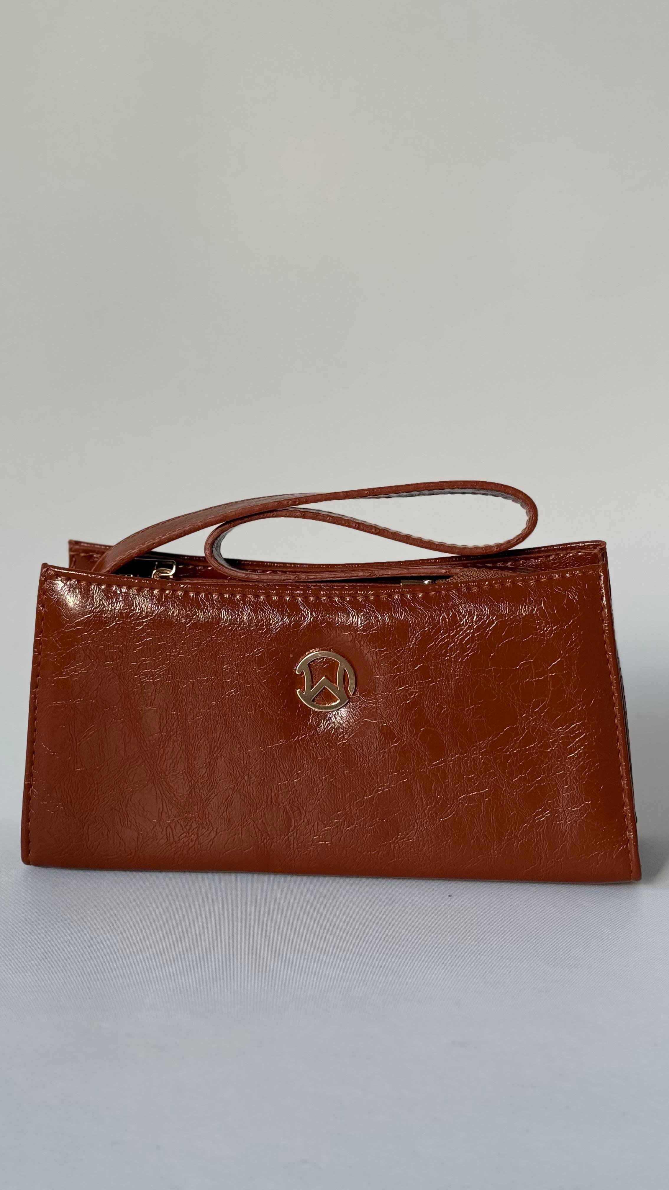 Stay Evil Deri Çanta Taba