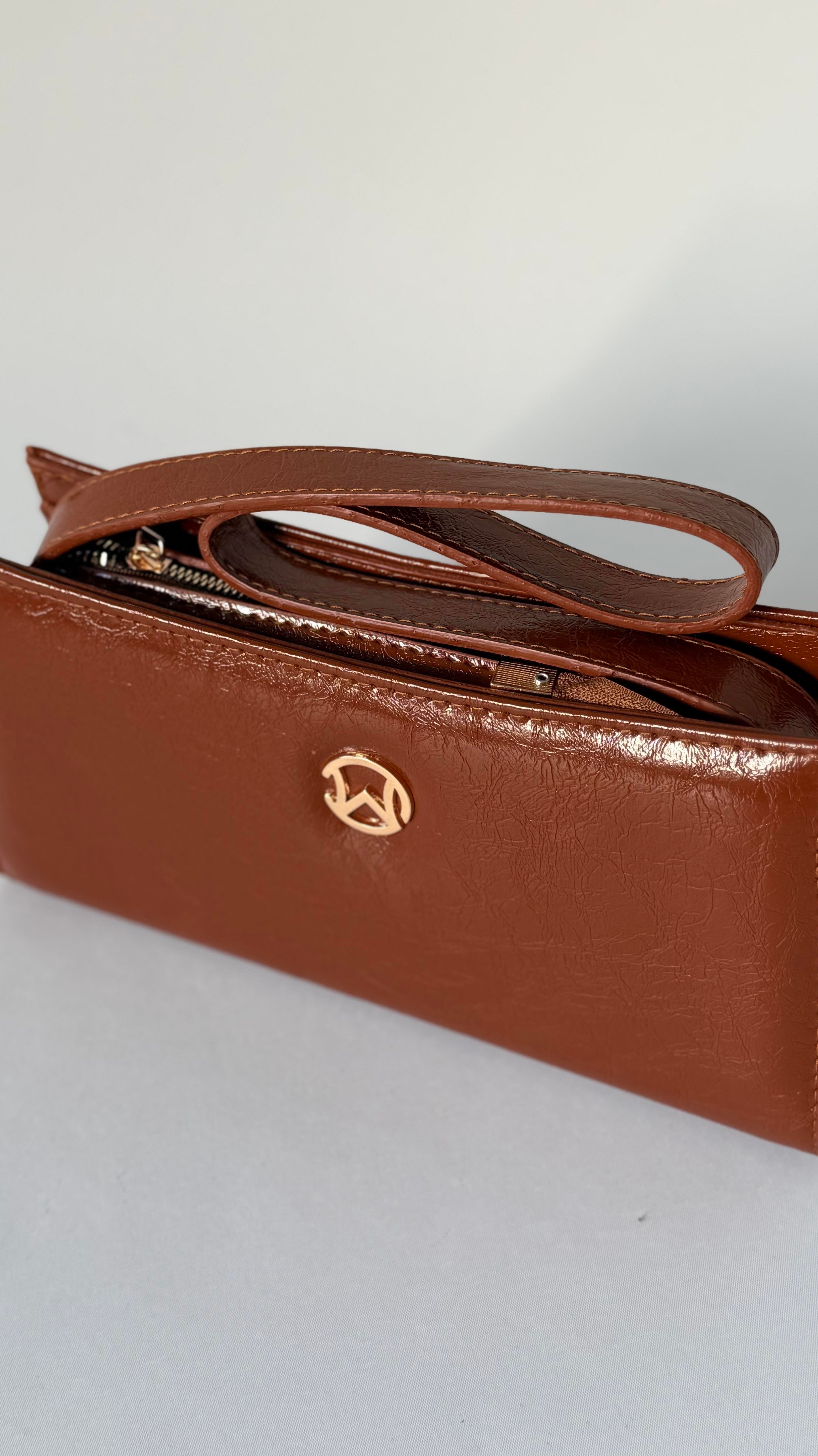 Stay Evil Deri Çanta Taba