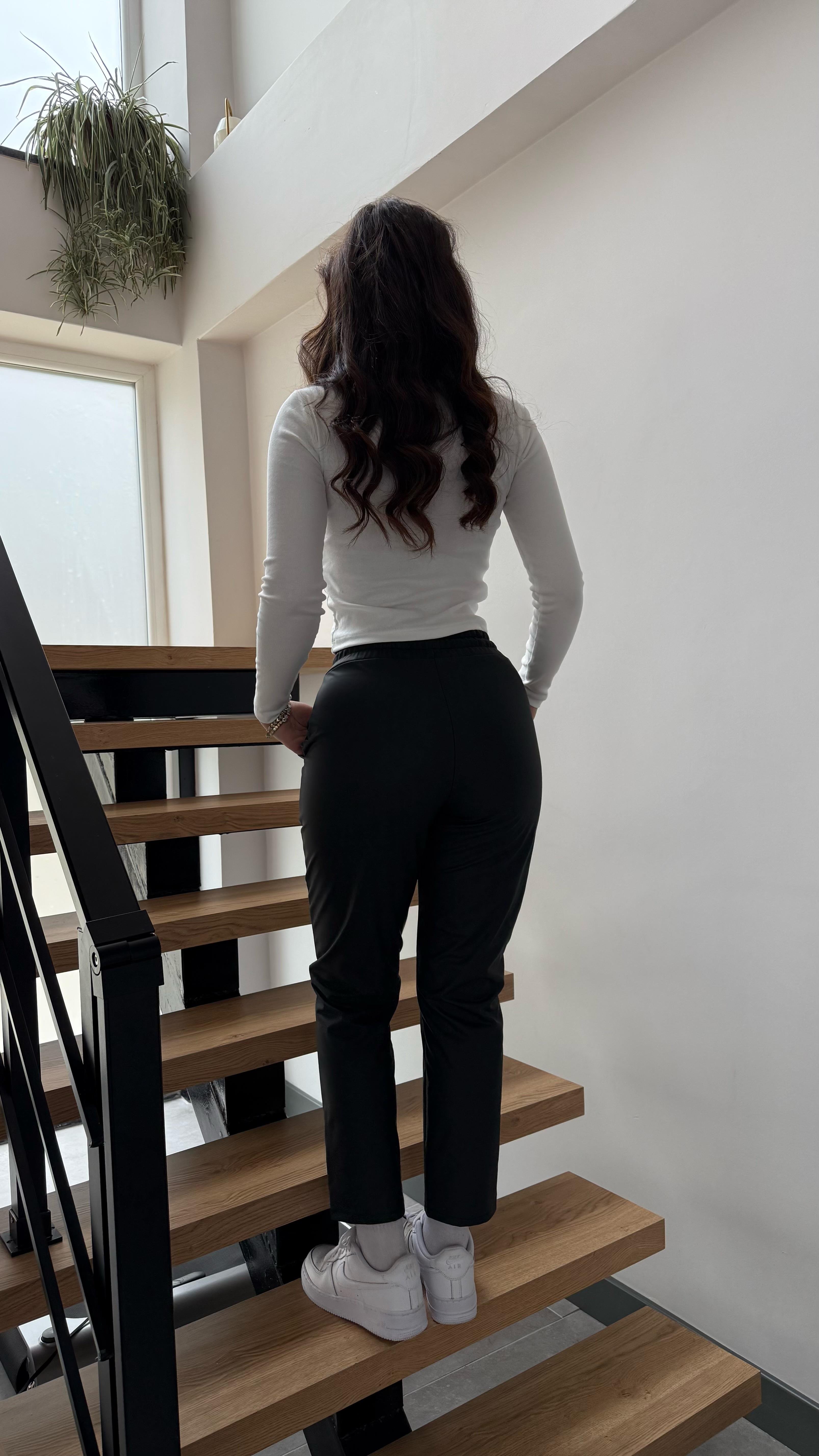 Suni Deri Jogger Pantolon Siyah