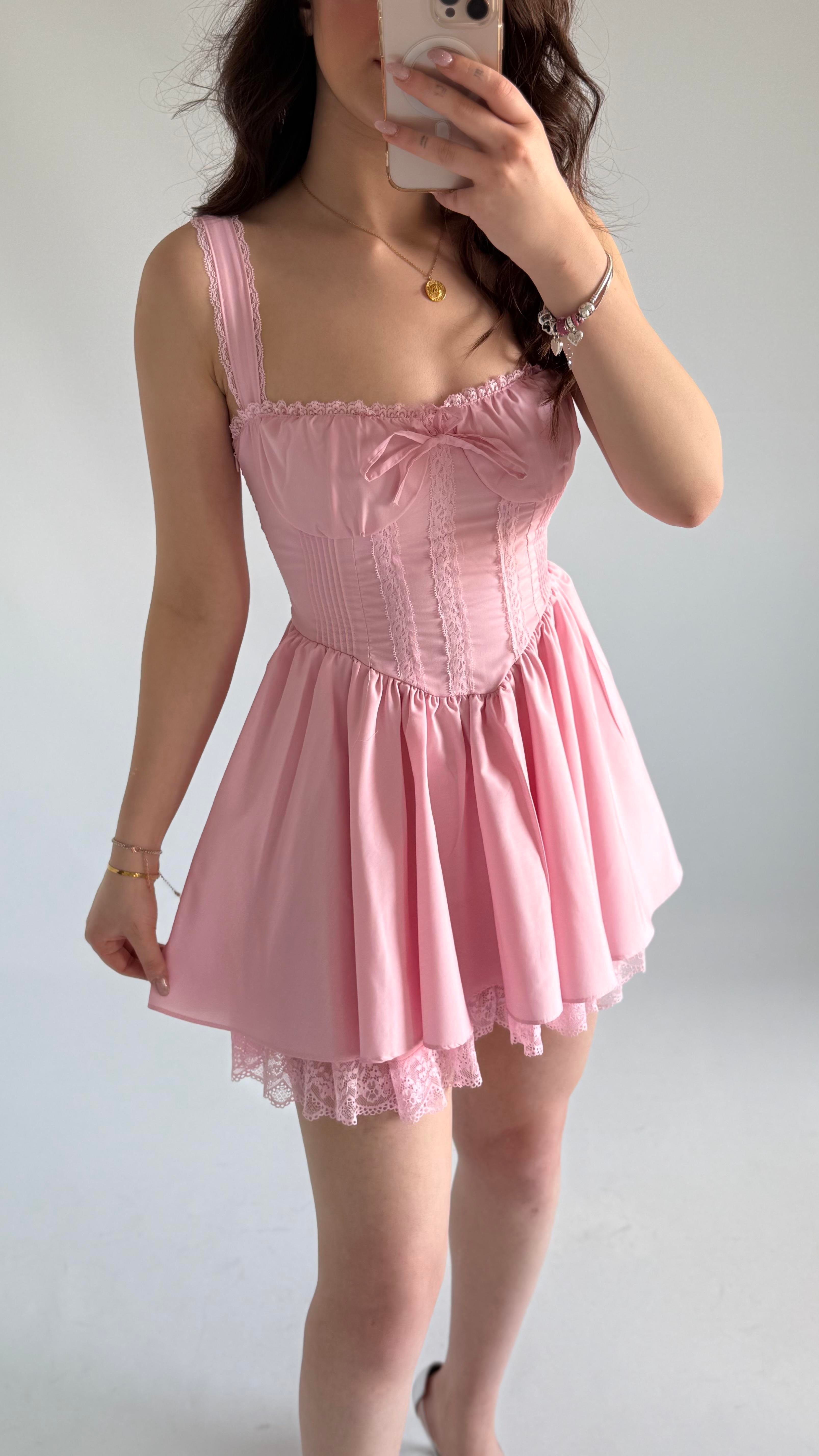 Swan Elbise Pembe