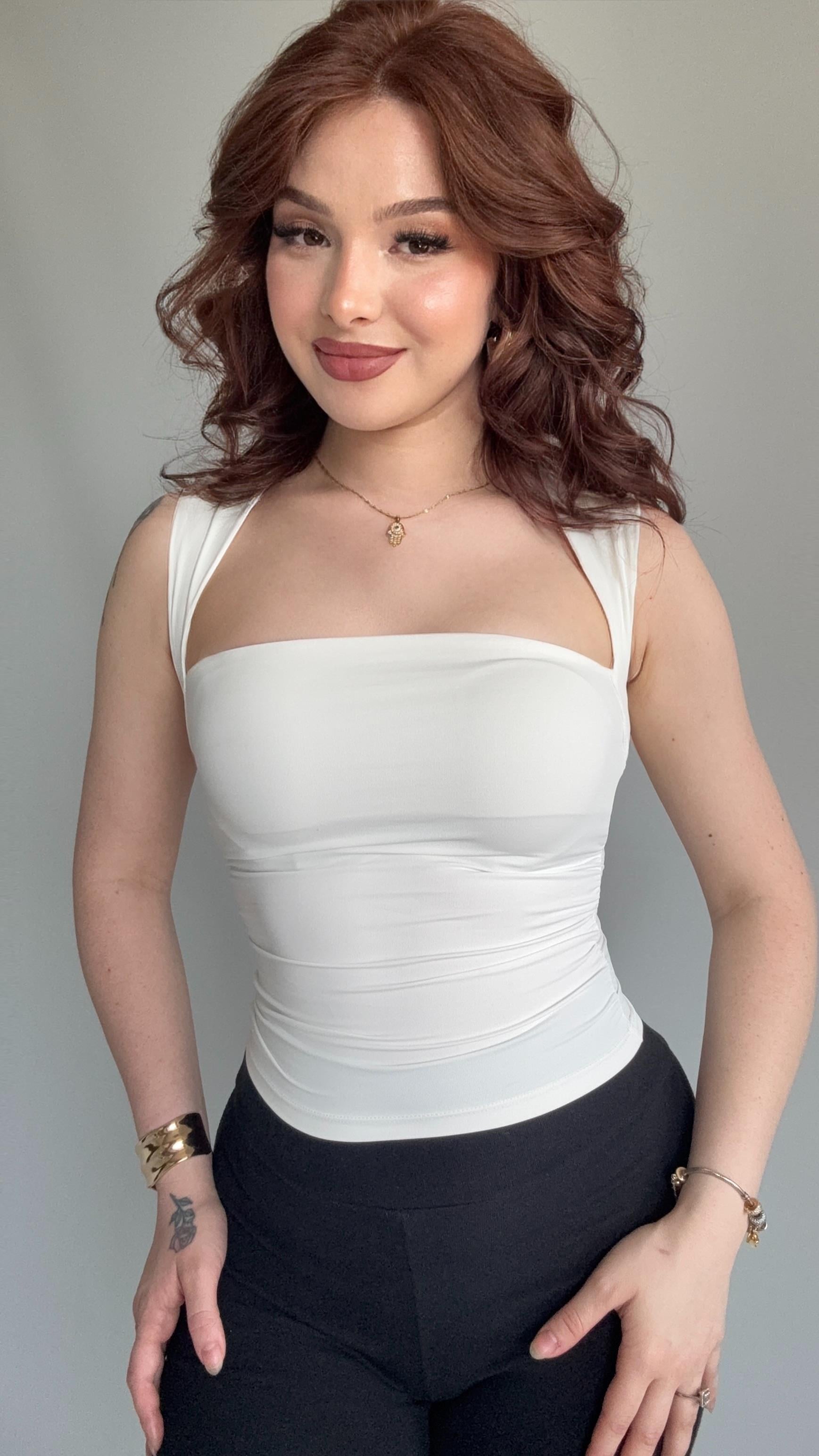 Tasarım Kol Kare Yaka Crop Beyaz