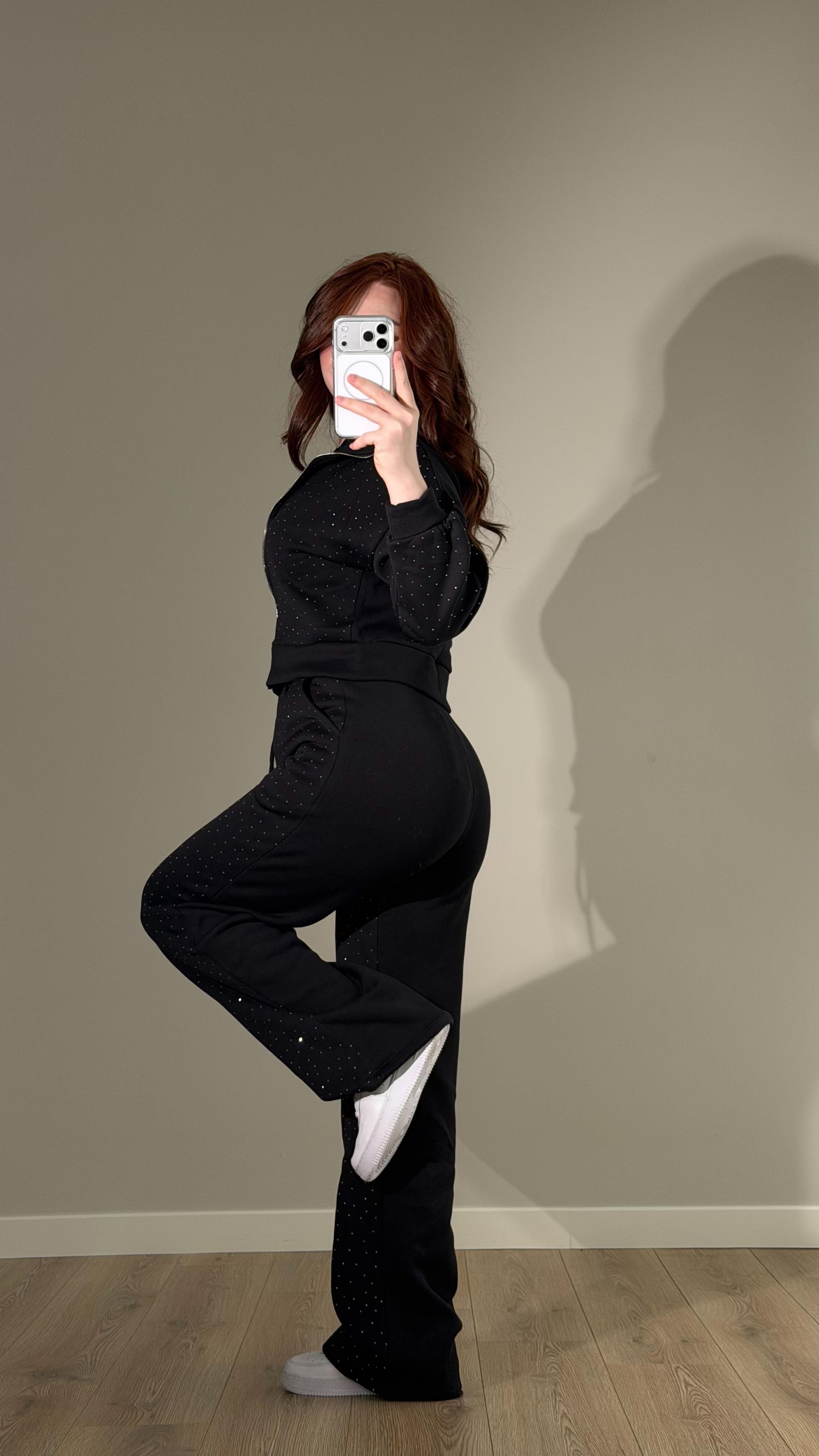 Taşlı Üç İplik Takım Siyah