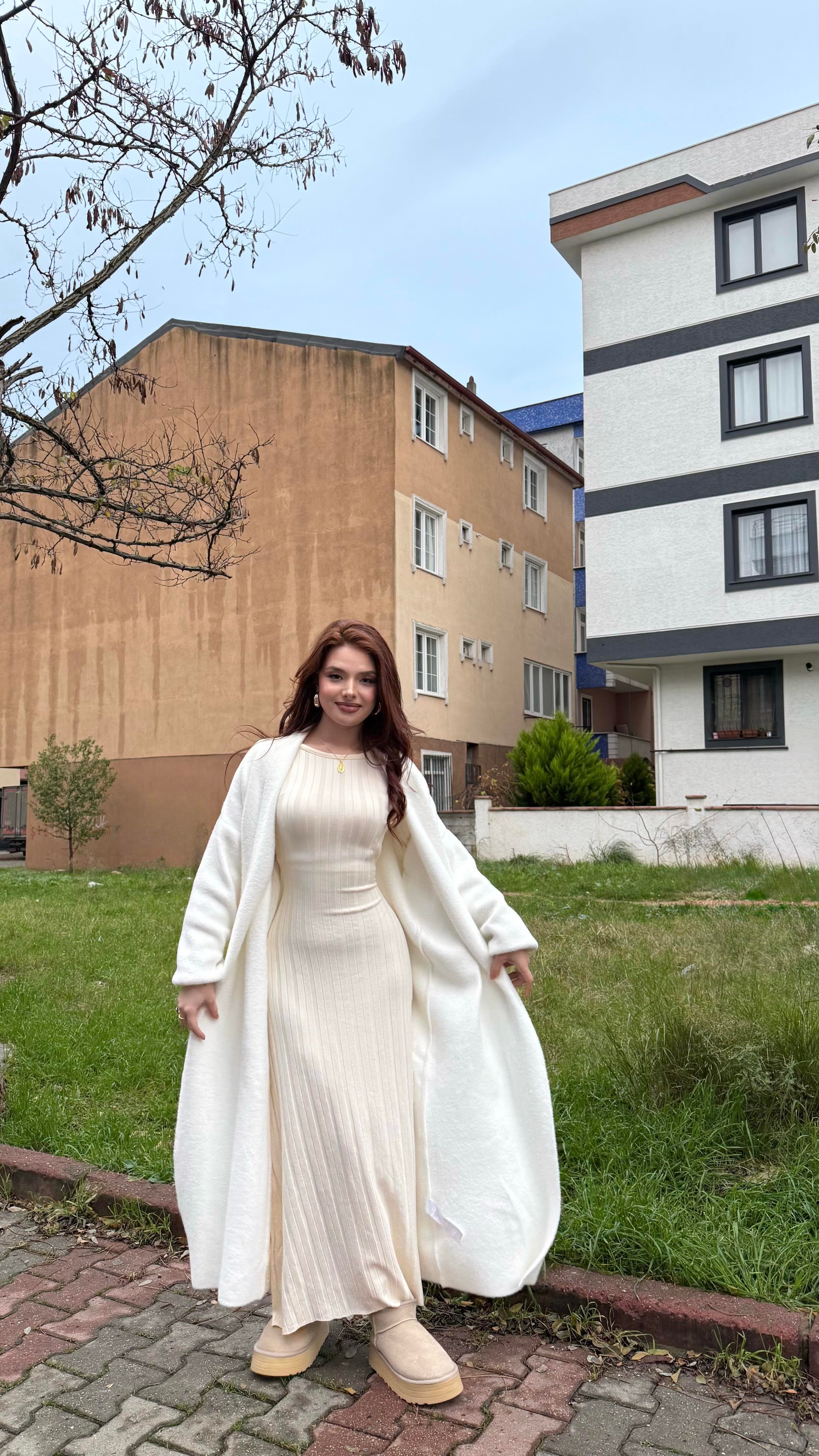 Triko Belden Bağlamalı Elbise Ekru