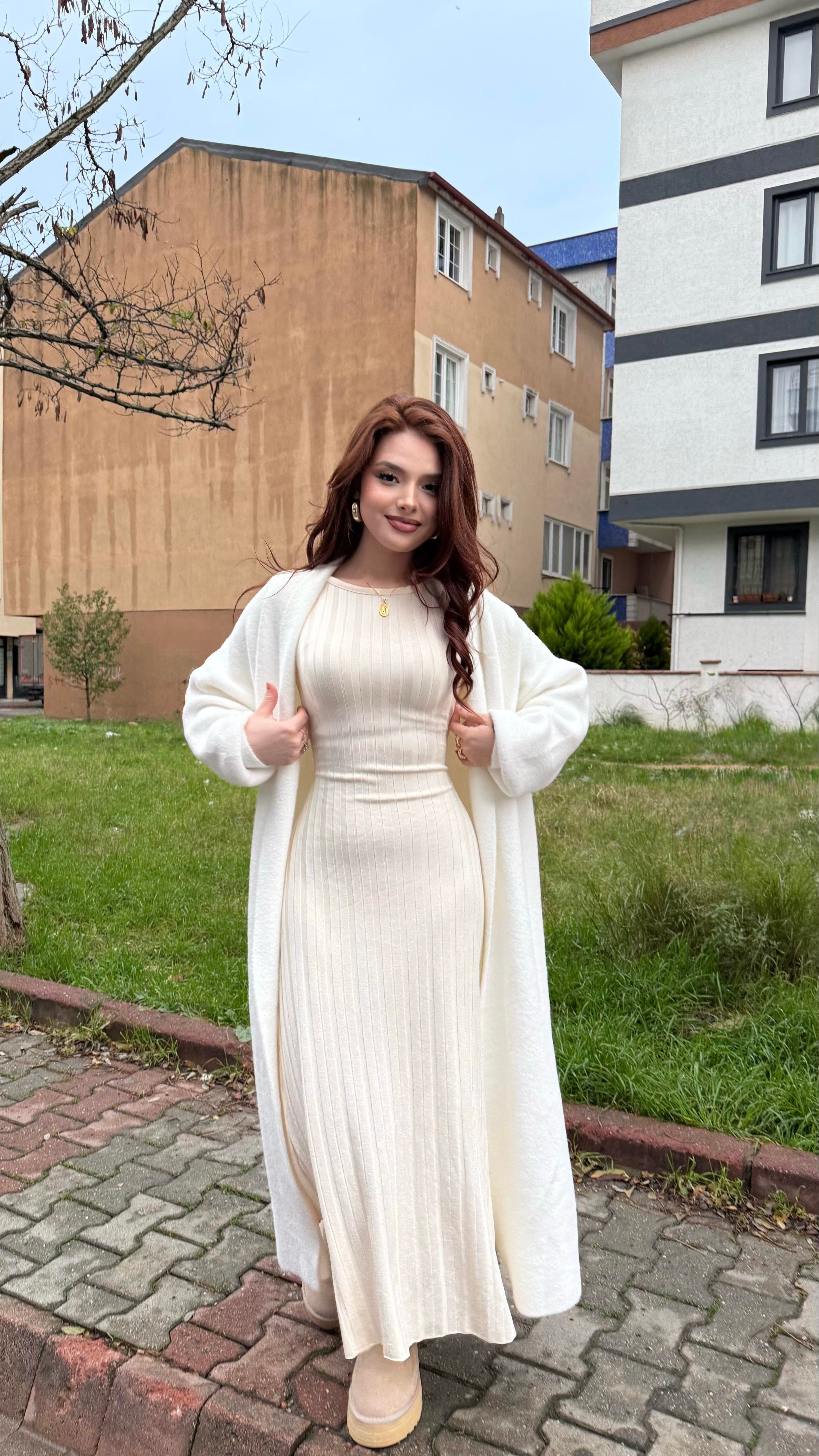 Triko Belden Bağlamalı Elbise Ekru