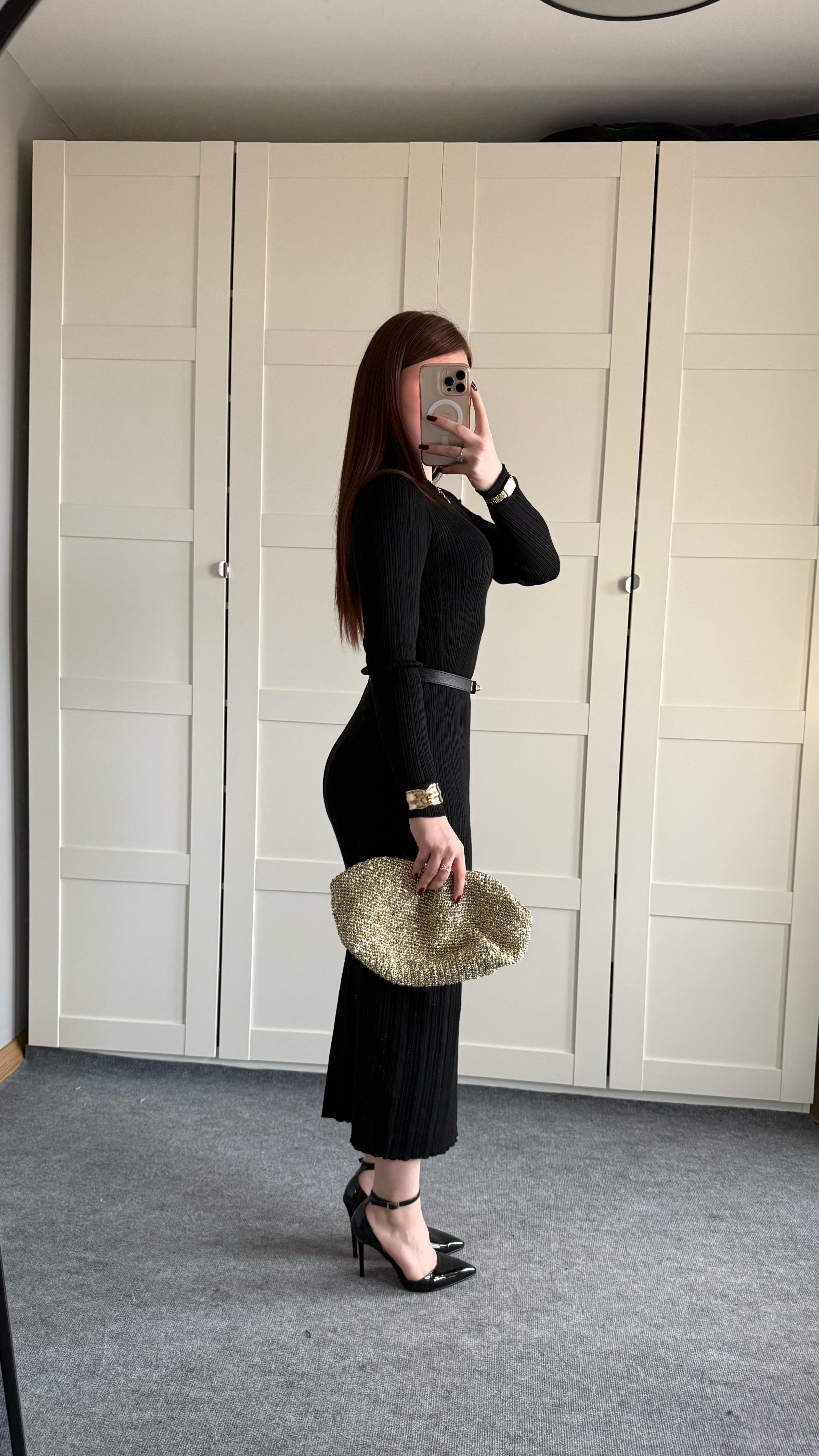 Triko Bisiklet Yaka Midi Elbise Siyah