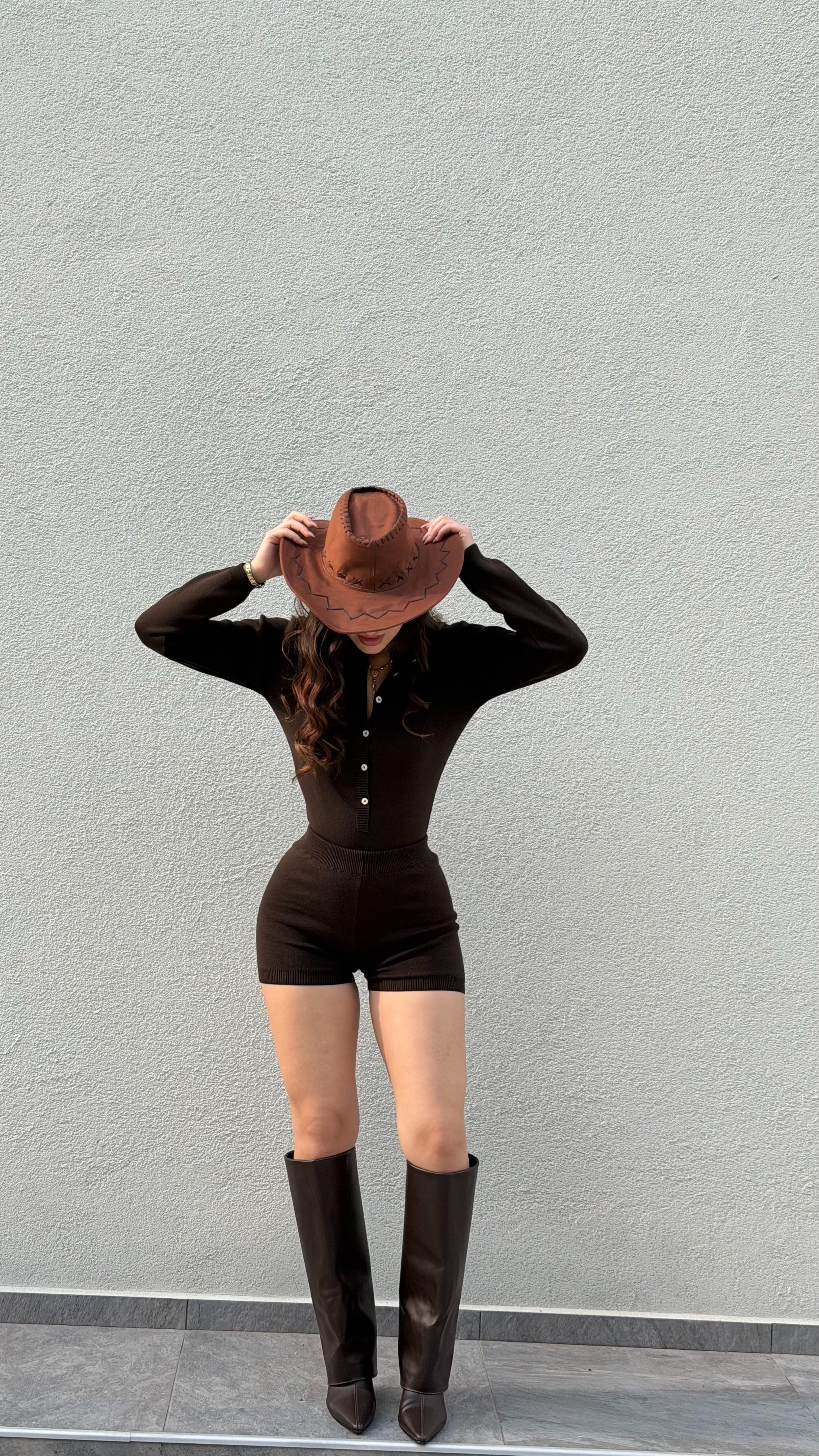 Triko Bodysuit Şort Takım Kahverengi