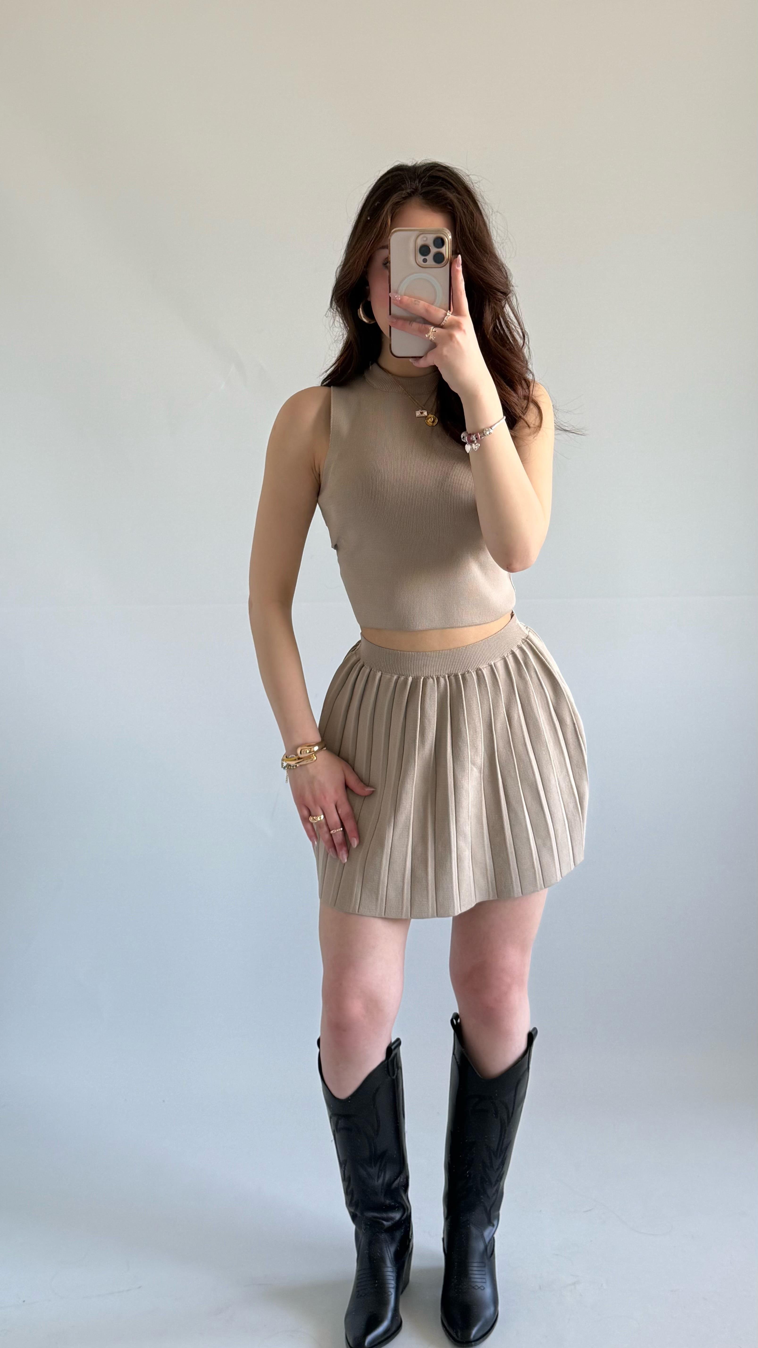 Triko Crop Pileli Etek Takım Bej