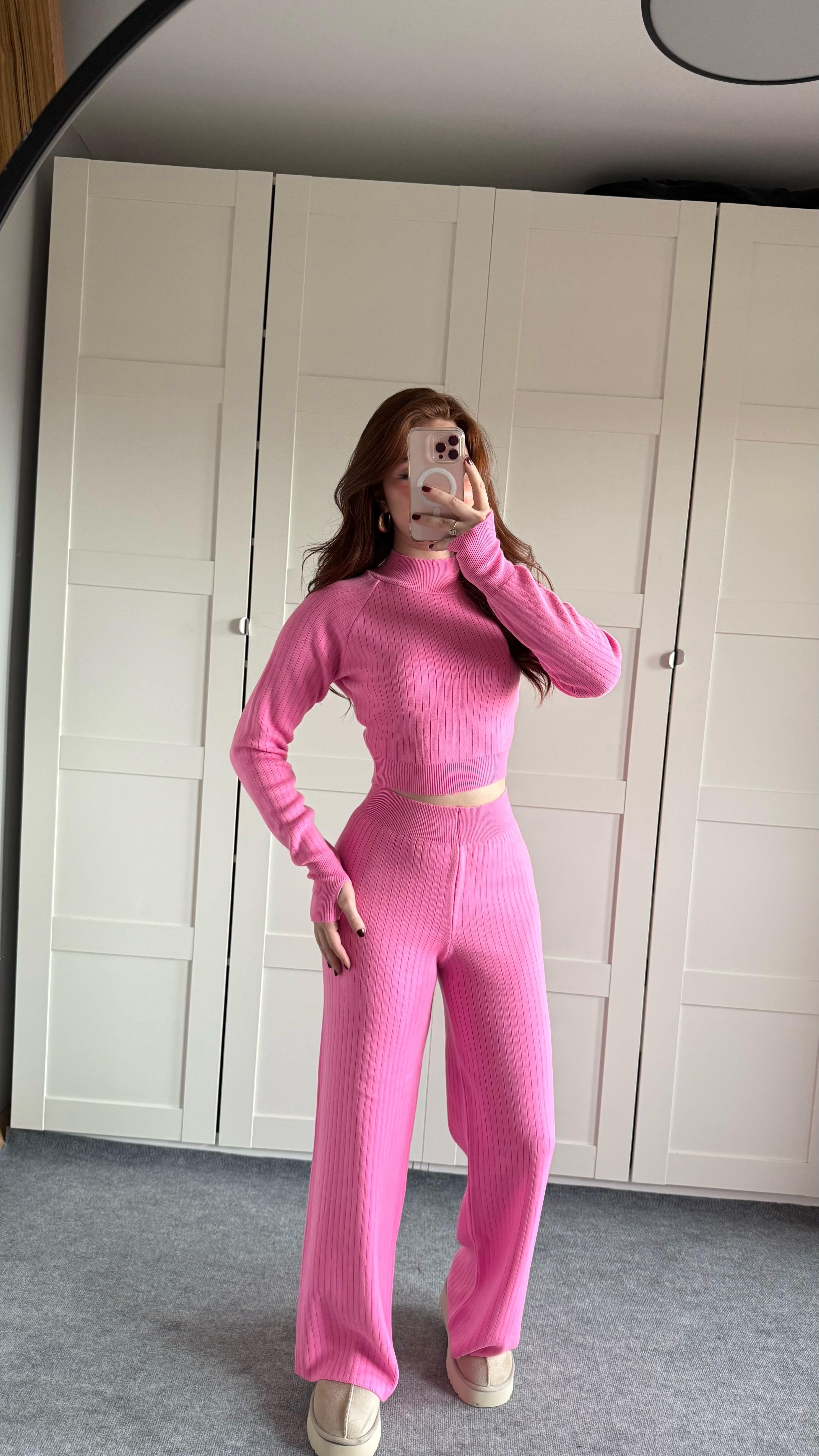 Triko Parmak Geçirmeli Takım Pembe