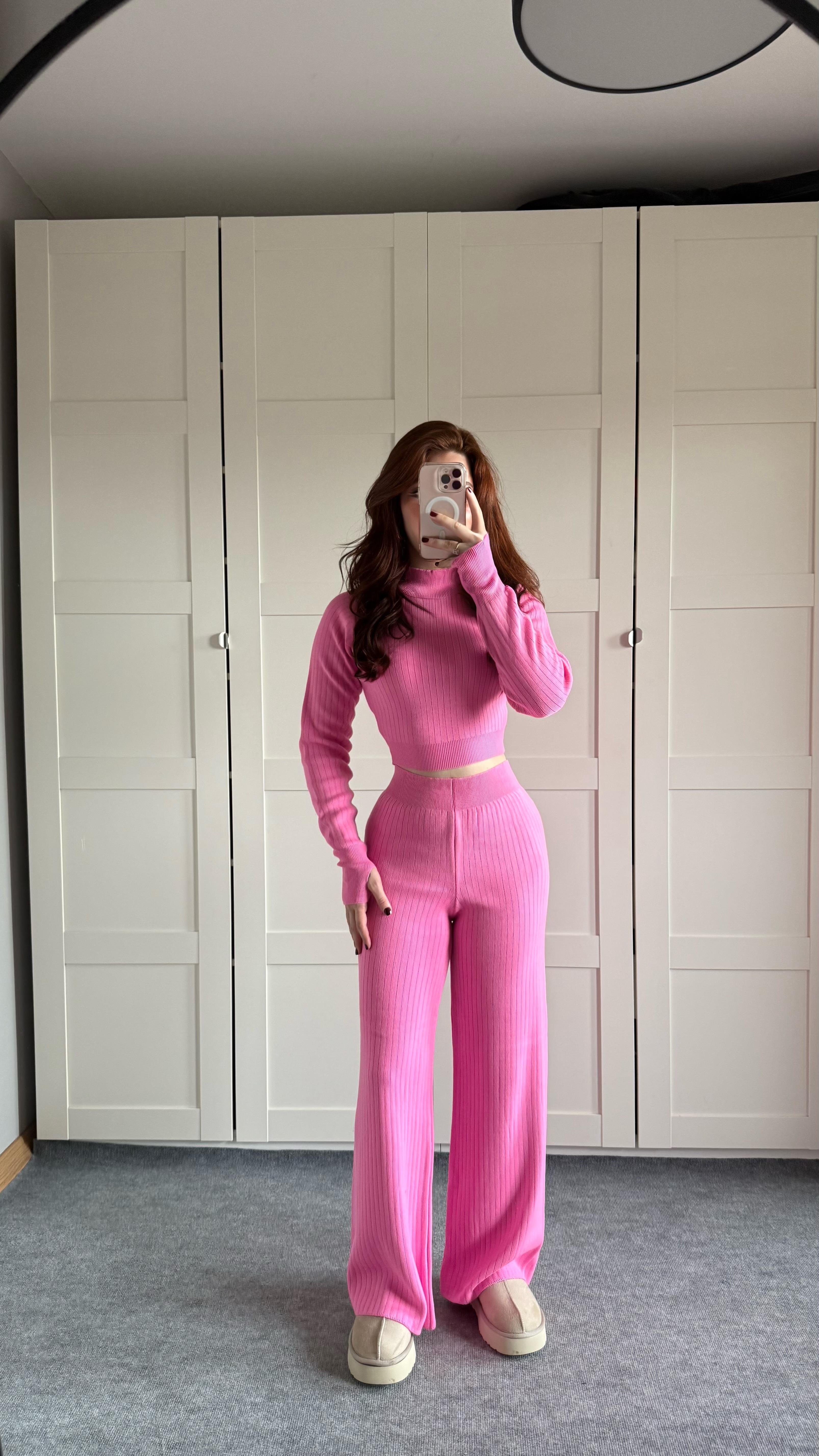 Triko Parmak Geçirmeli Takım Pembe