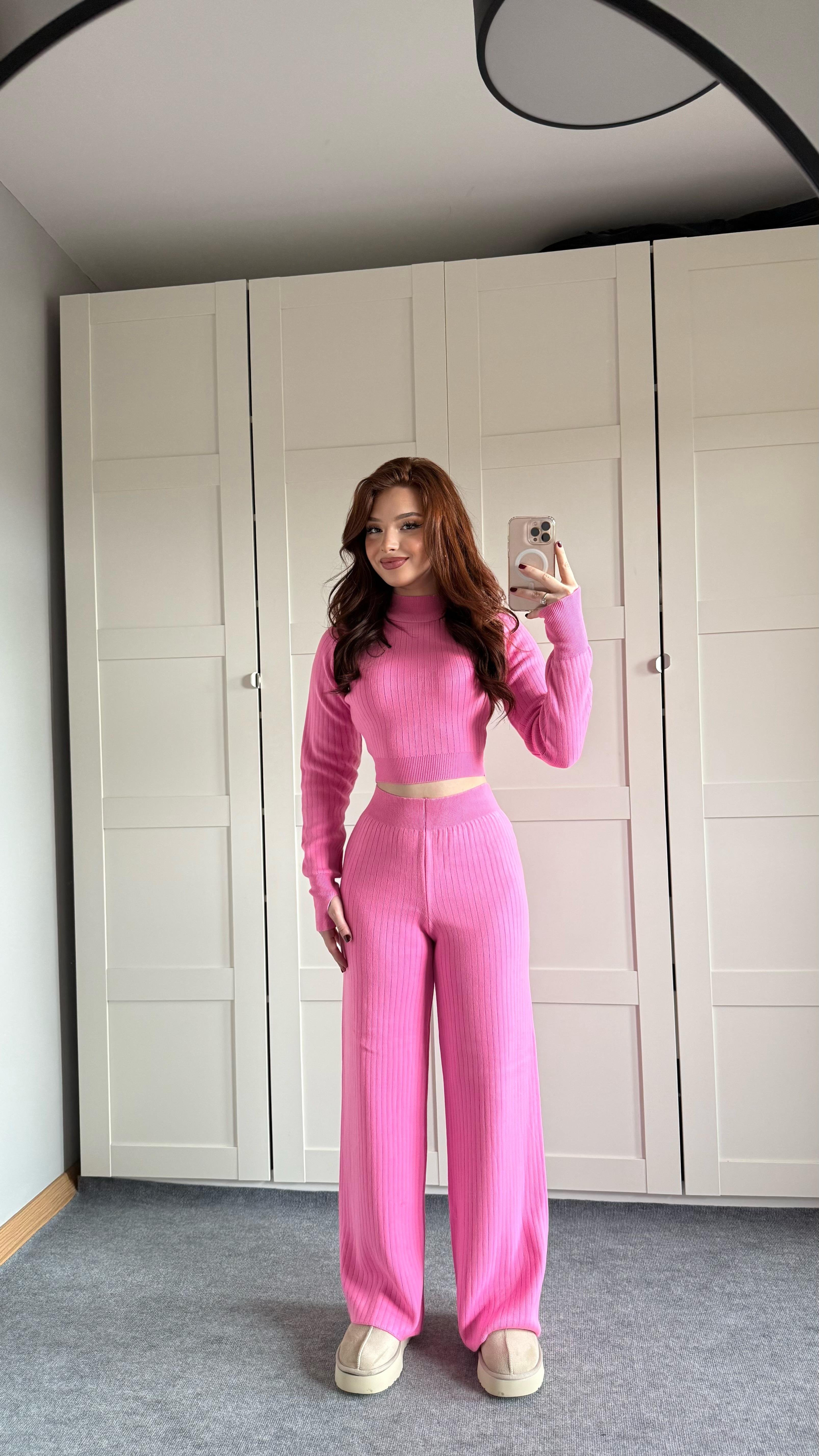 Triko Parmak Geçirmeli Takım Pembe