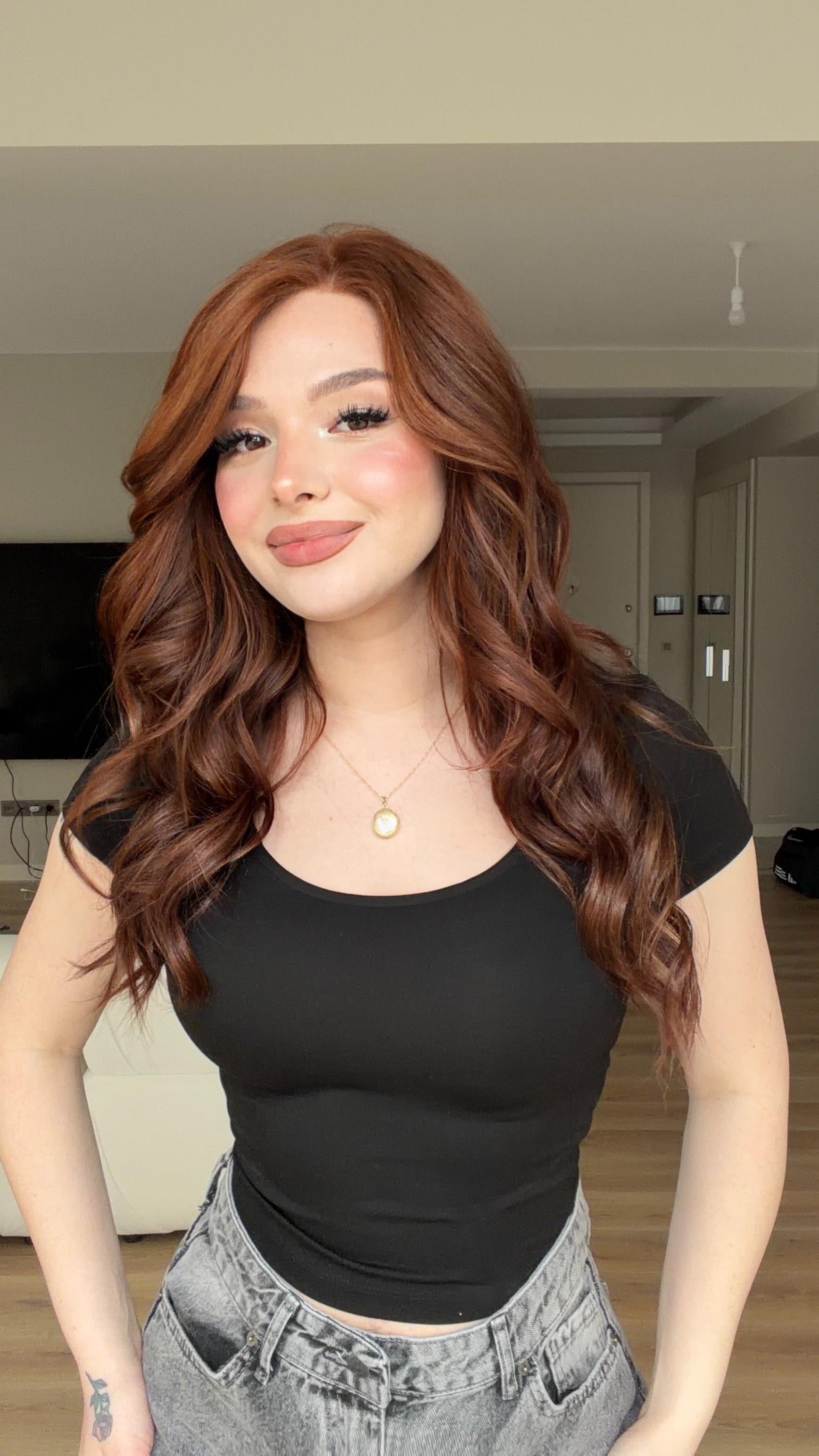 U Yaka Basıc Crop Siyah