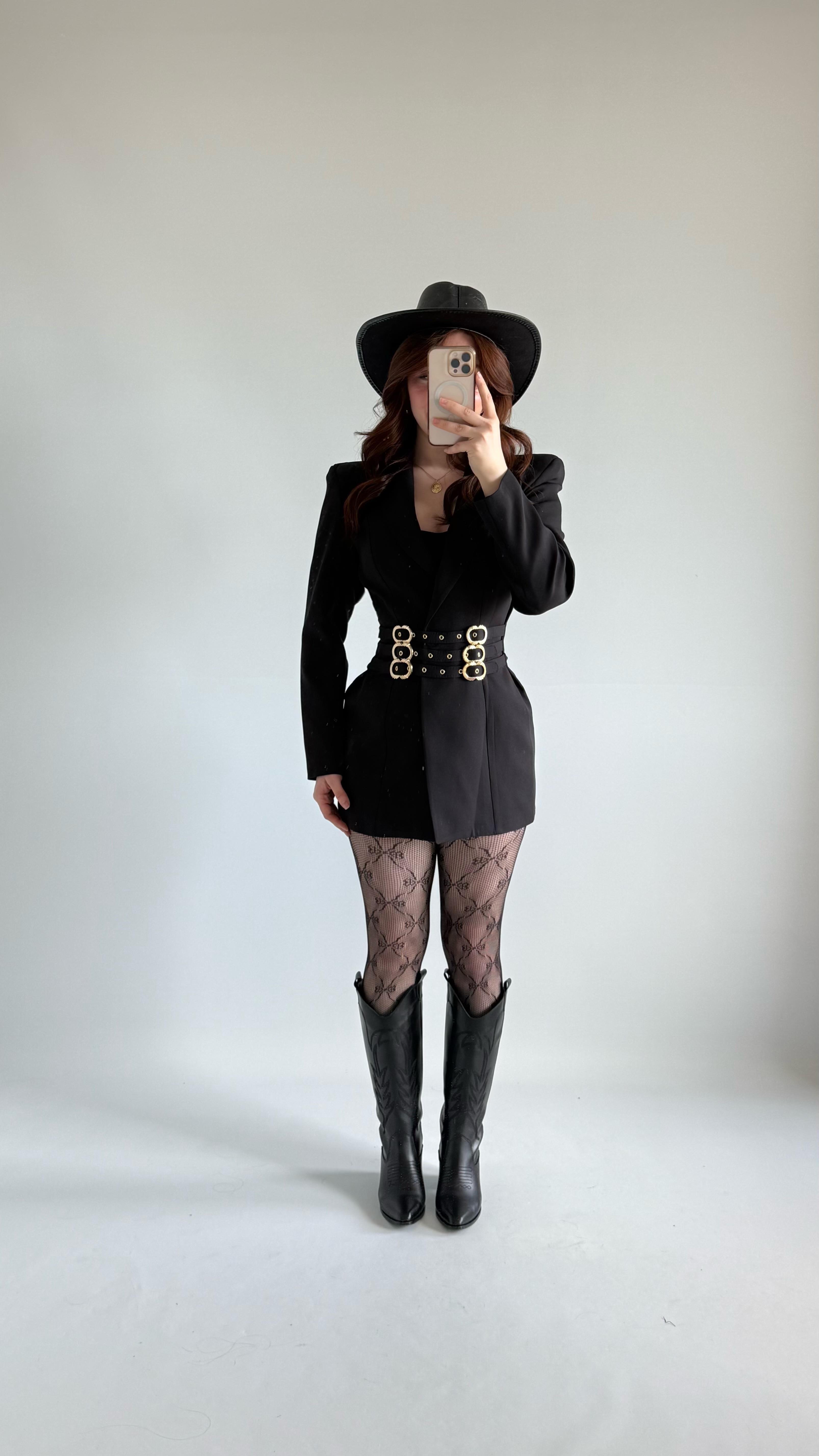 Vatkalı Kemerli Blazer Ceket Siyah