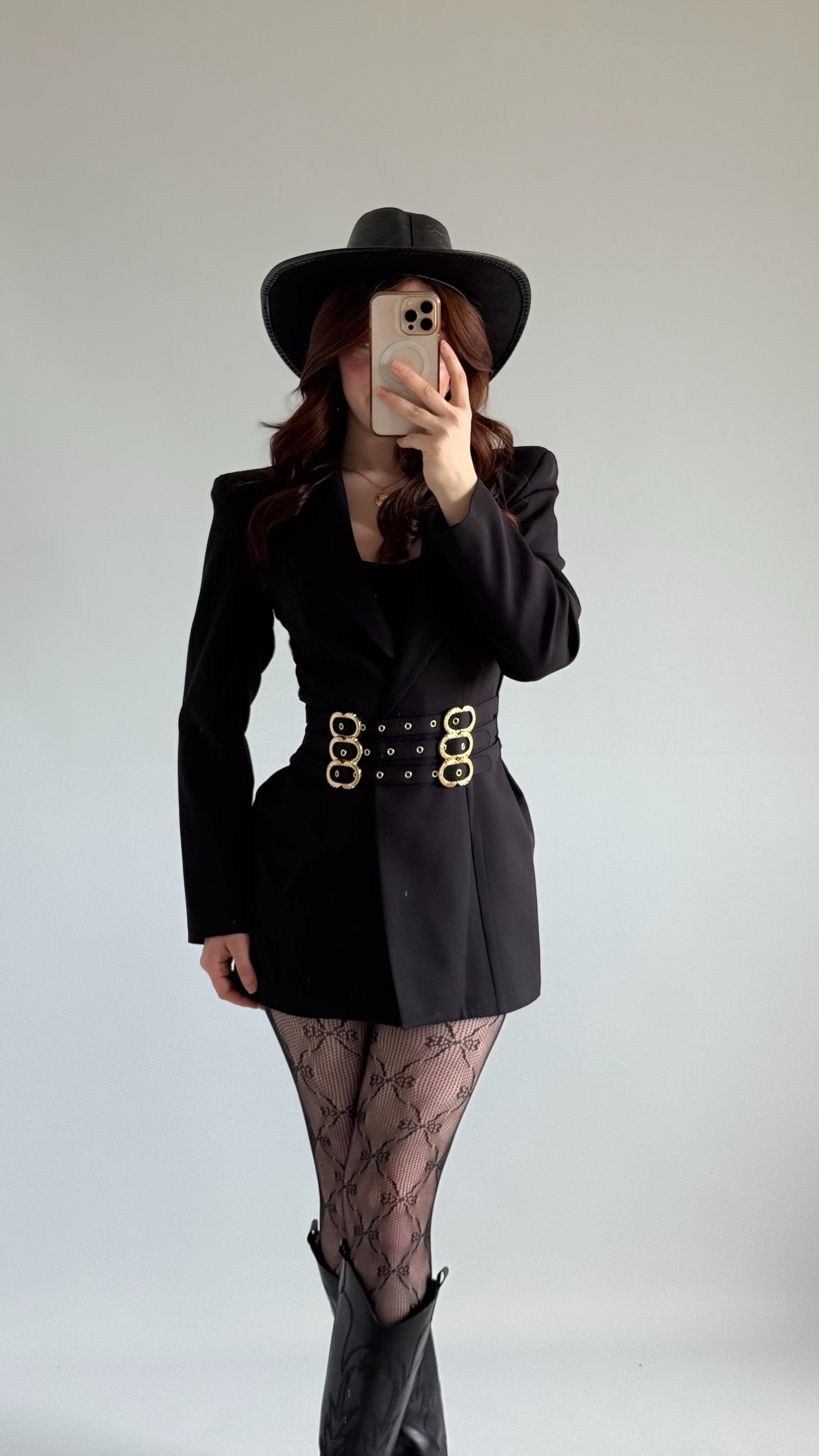 Vatkalı Kemerli Blazer Ceket Siyah