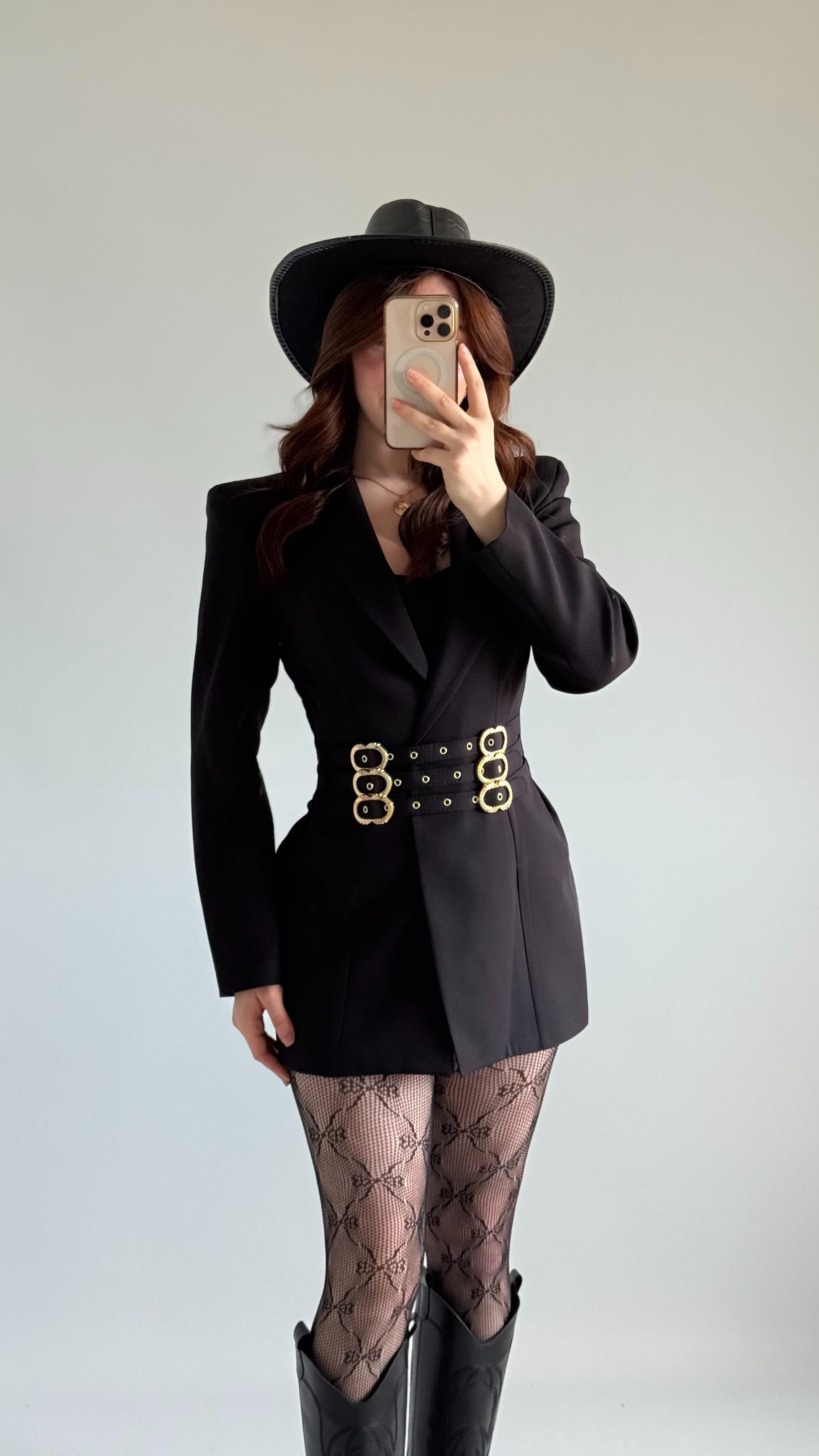 Vatkalı Kemerli Blazer Ceket Siyah