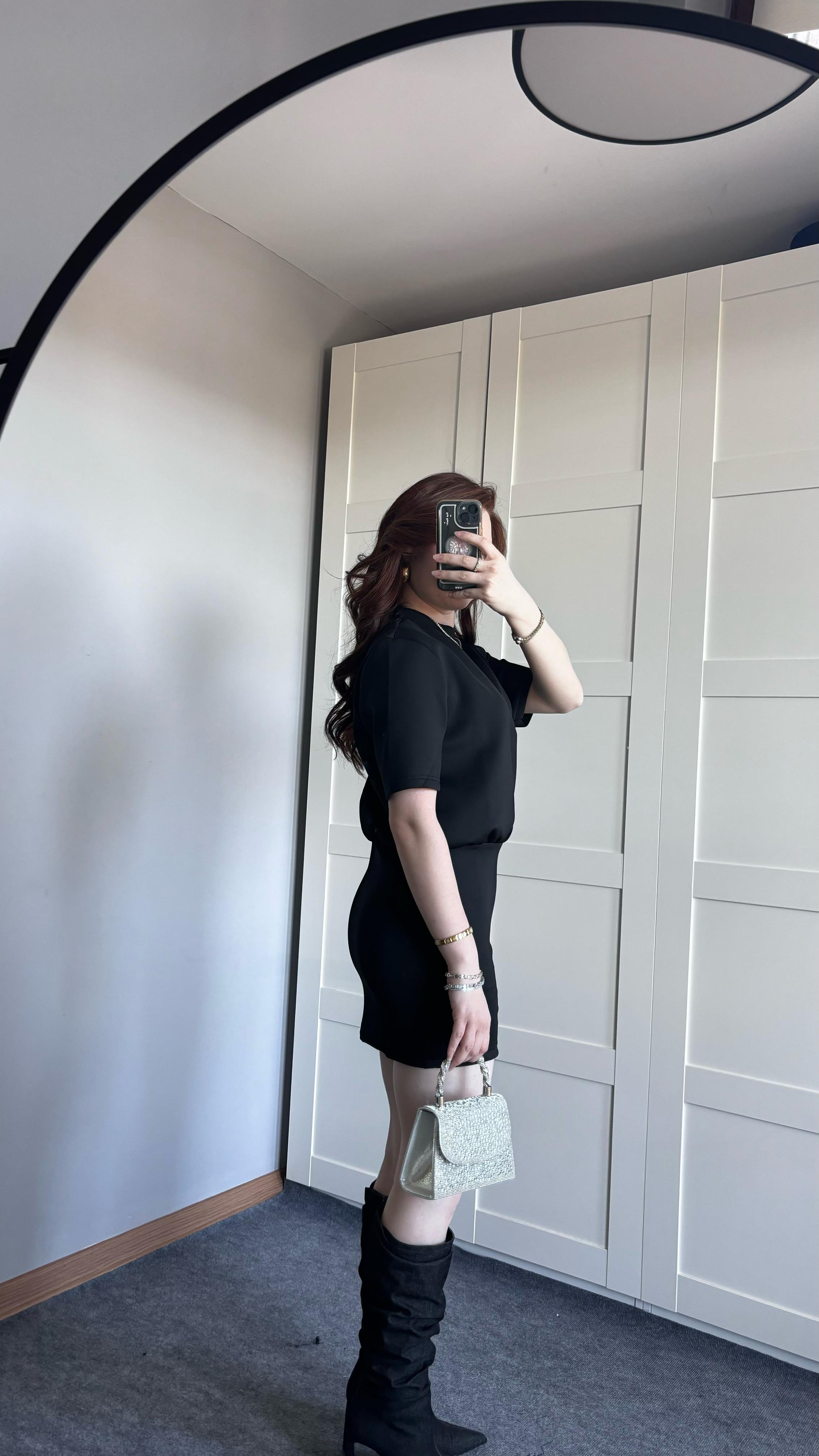 Vatkalı Mini siyah Elbise