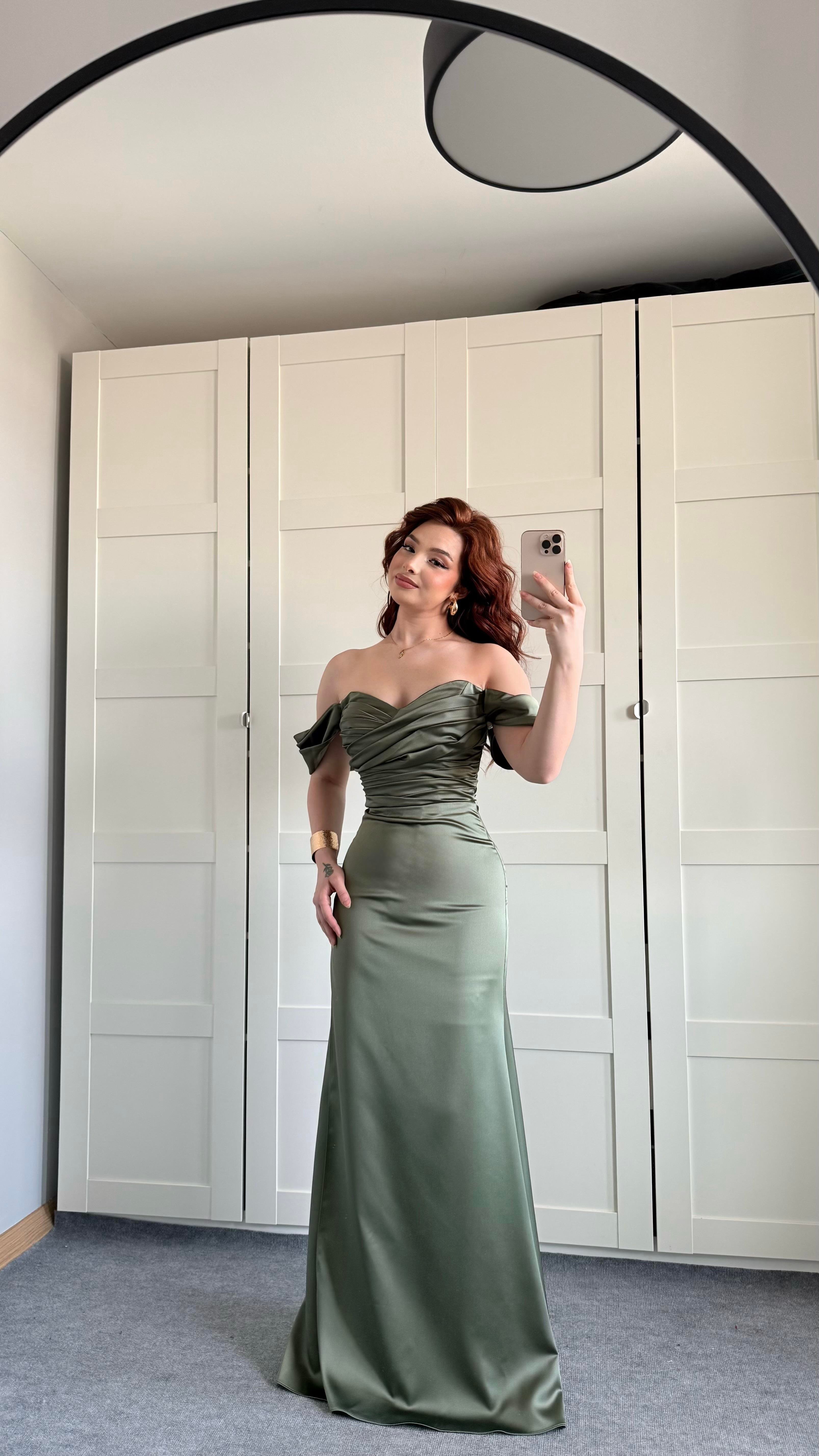 Veronica Abiye Haki Yeşil