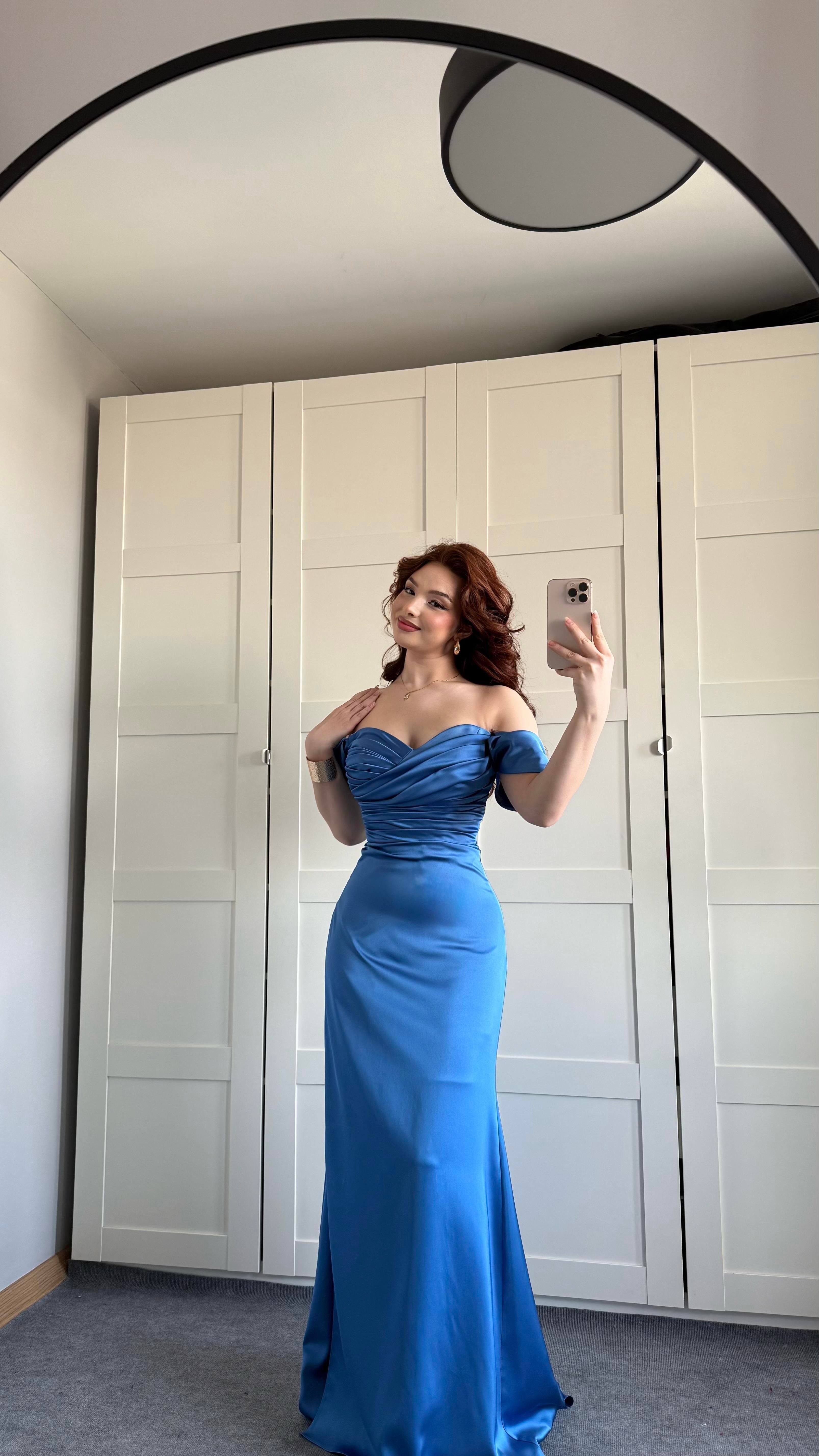 Veronica Abiye İndigo