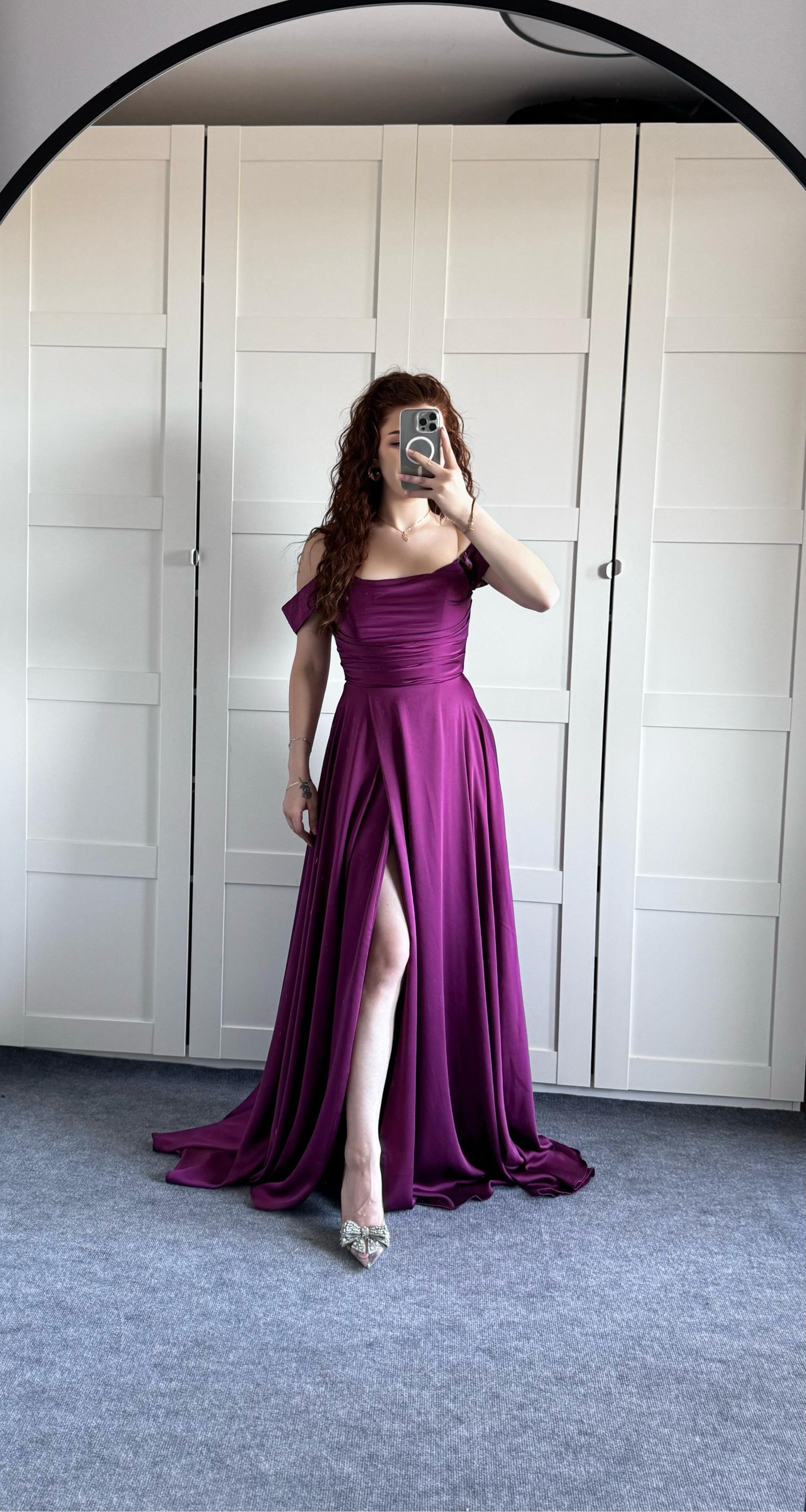 Viola Saten Düşük Omuz Mürdüm Abiye