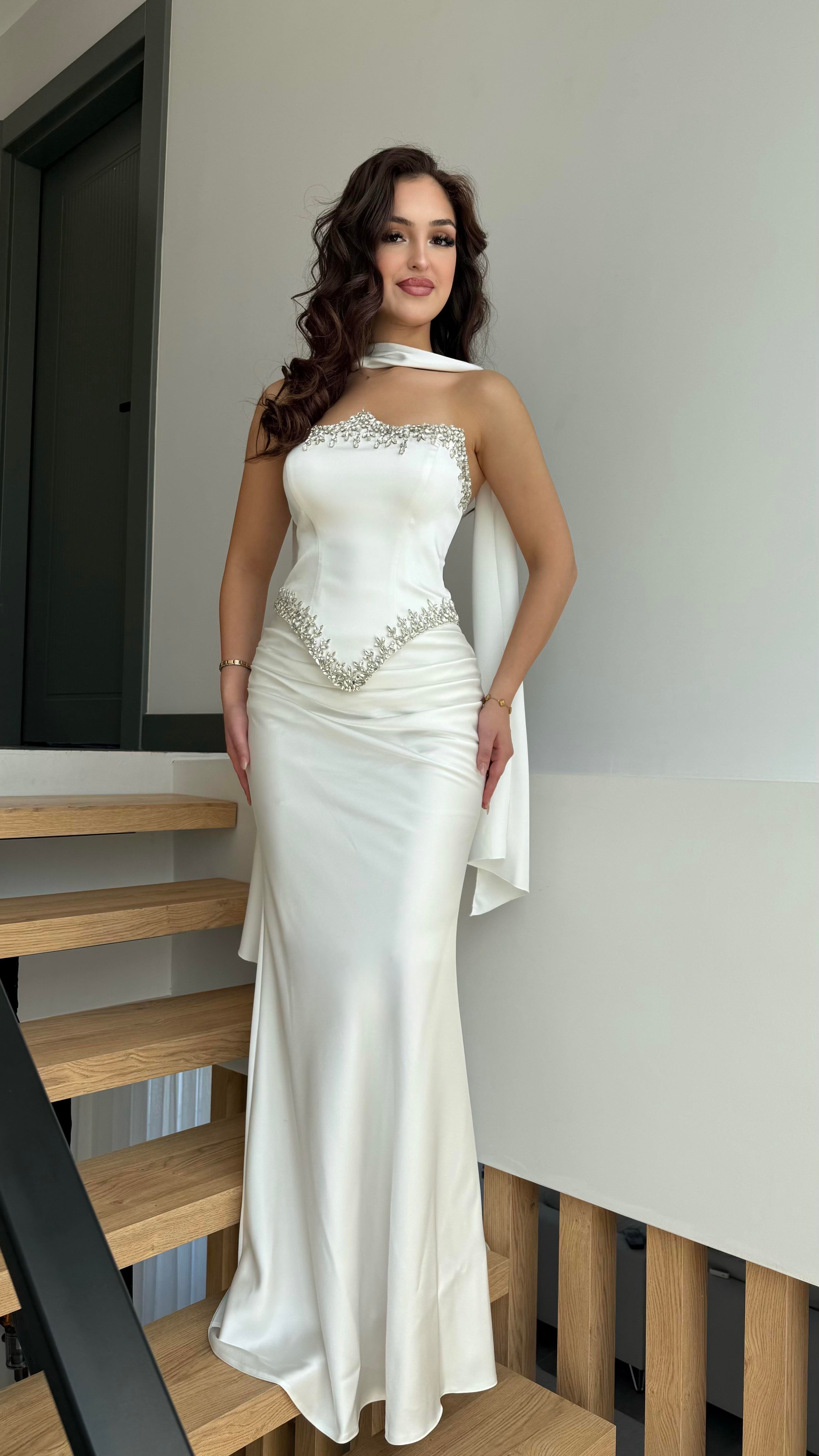Voila Beyaz Kristal Abiye