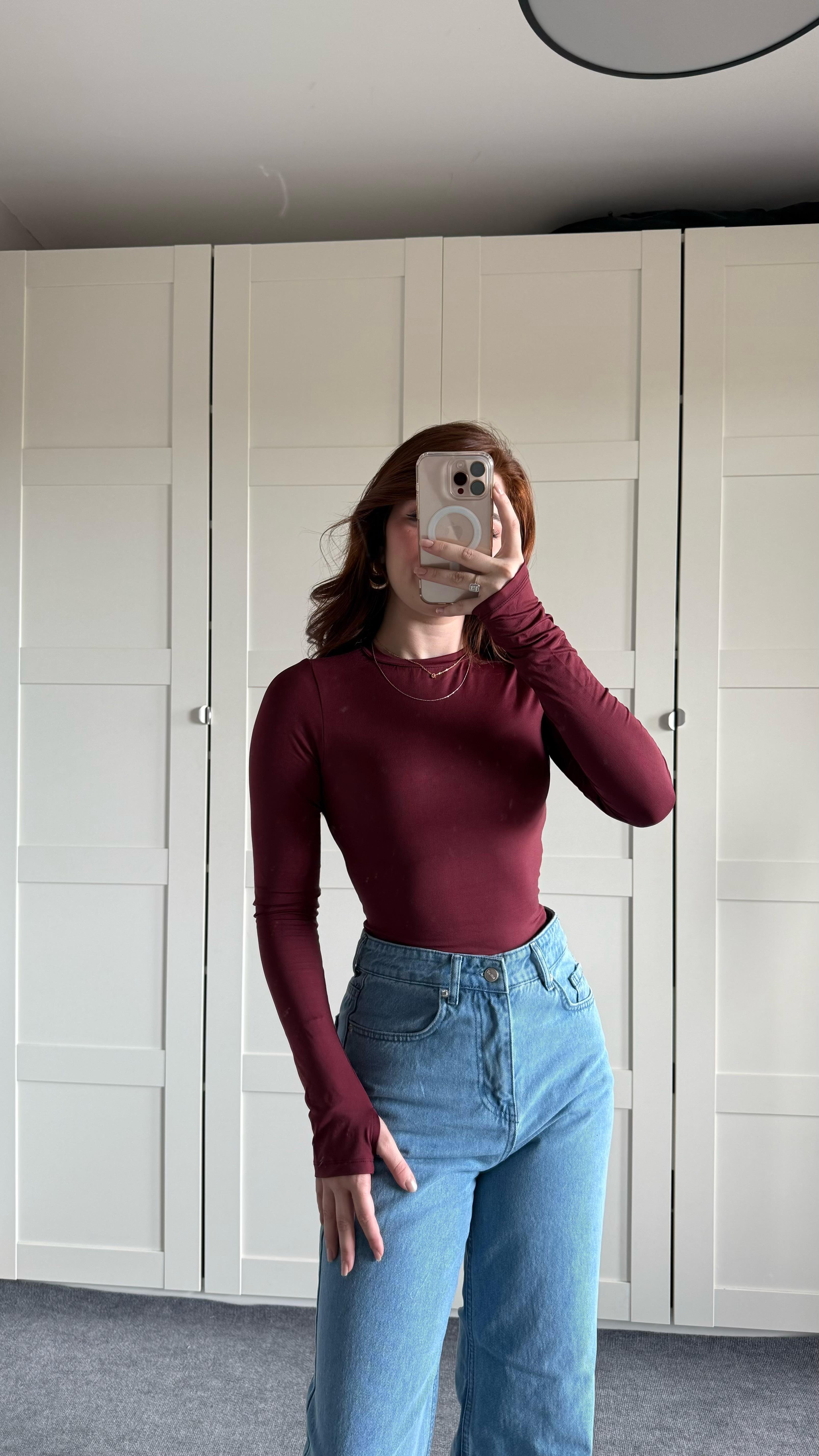 Vücudu Saran El Detaylı Bluz Bordo