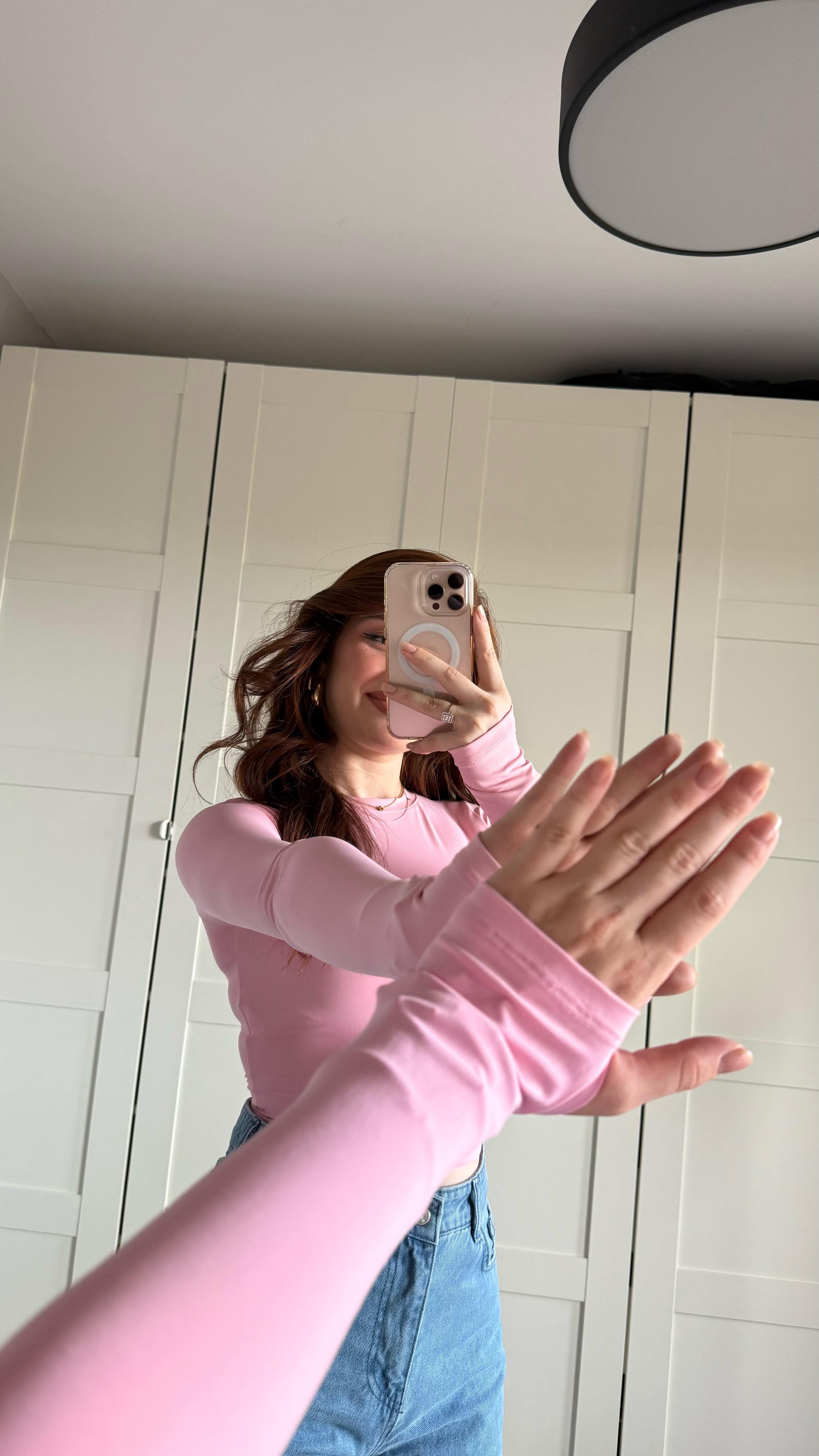 Vücudu Saran El Detaylı Bluz Pembe