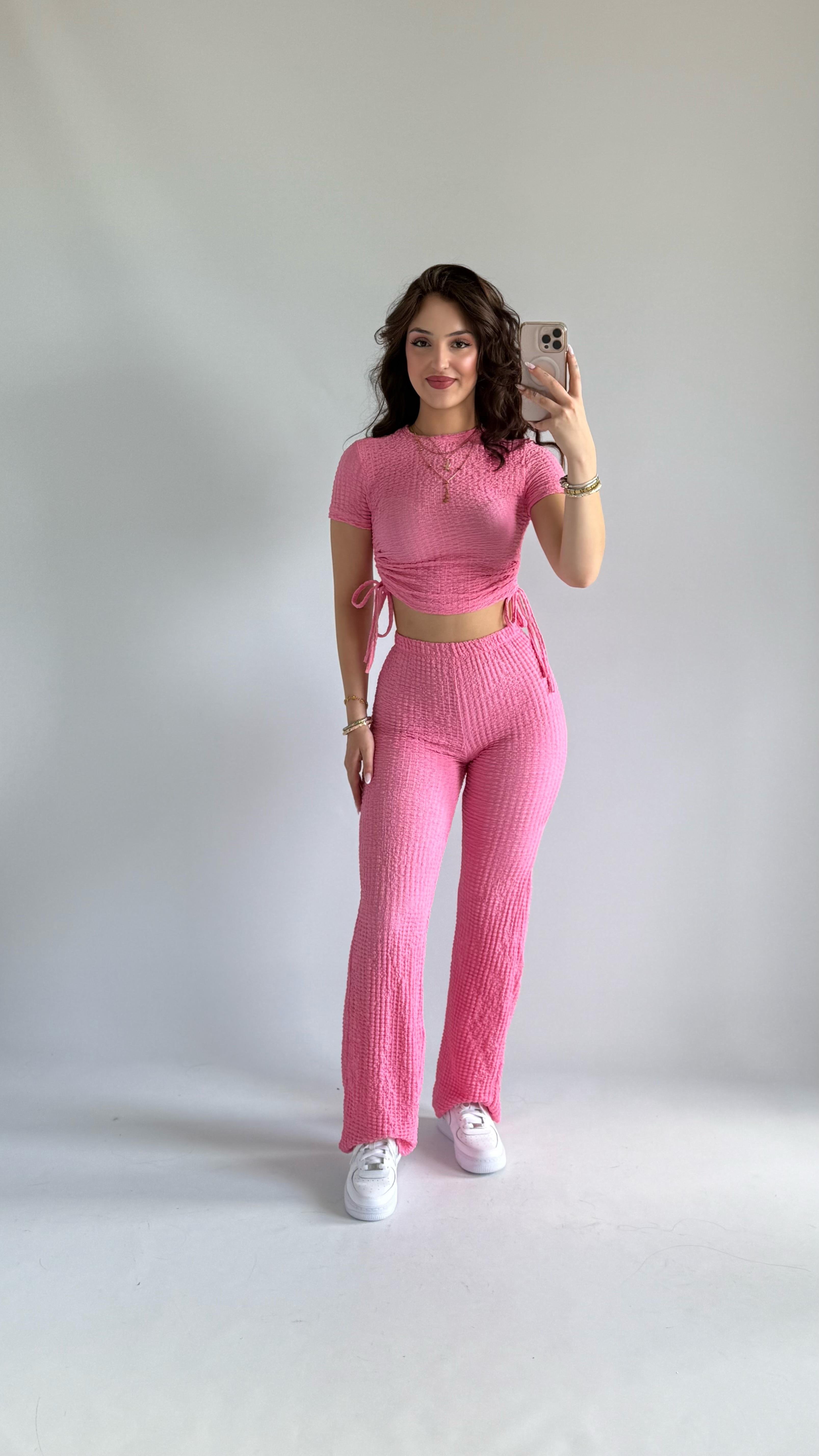Yanı Bağcıklı Gofre Takım Pembe