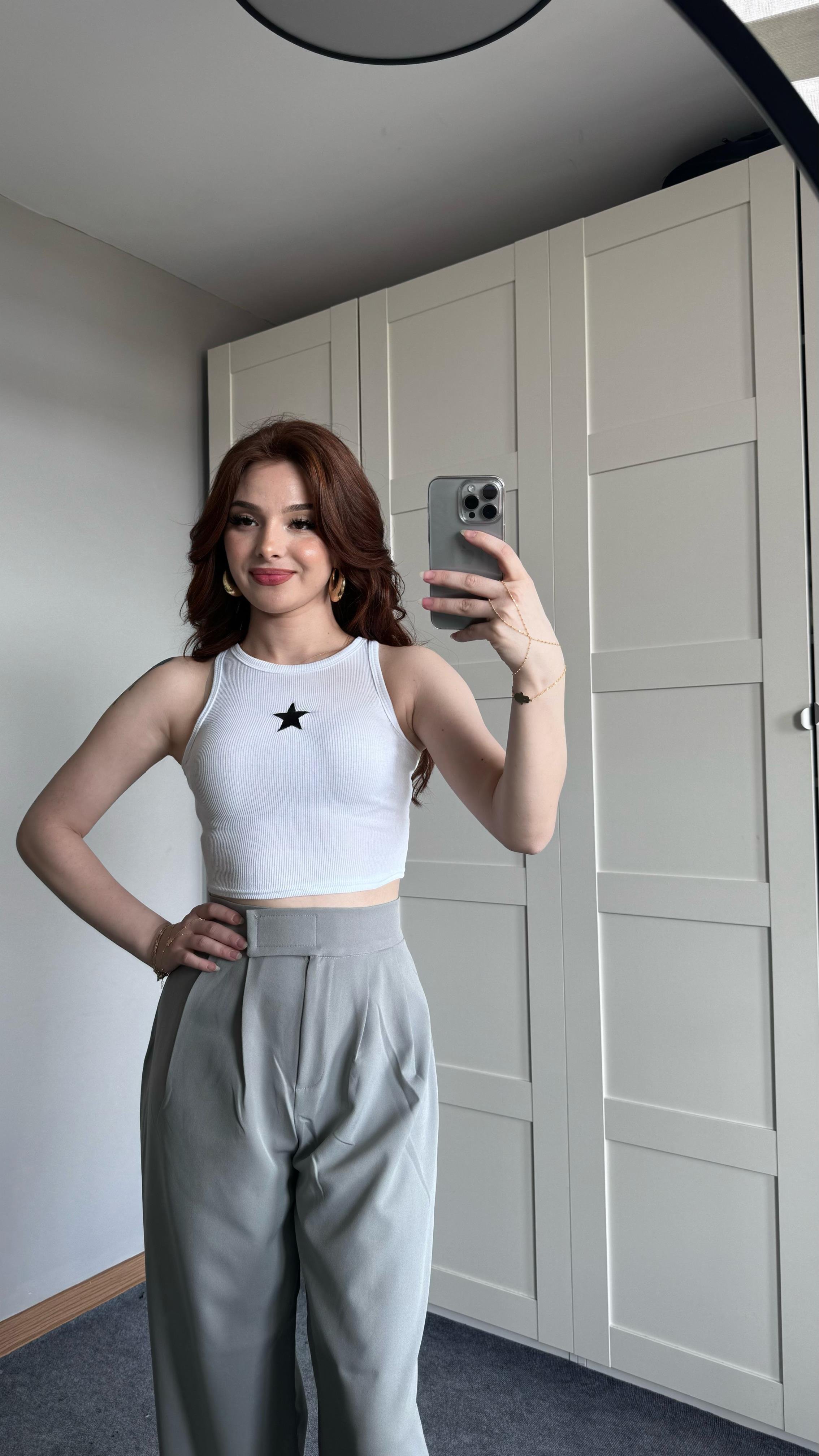 Yıldız Baskılı Crop Beyaz