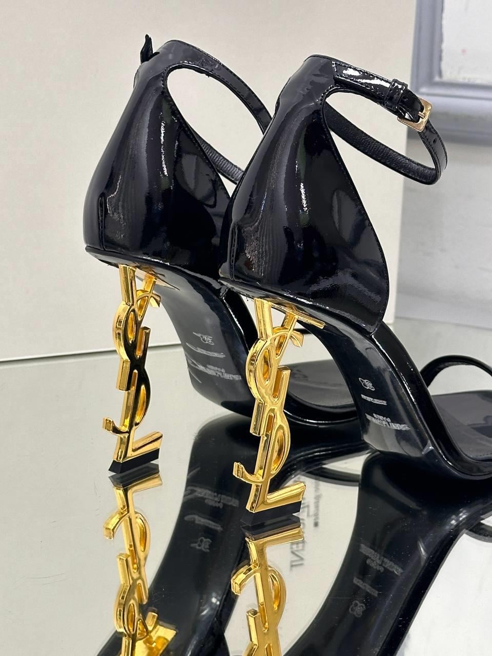 YSL Siyah Gold Topuklu Ayakkabı 