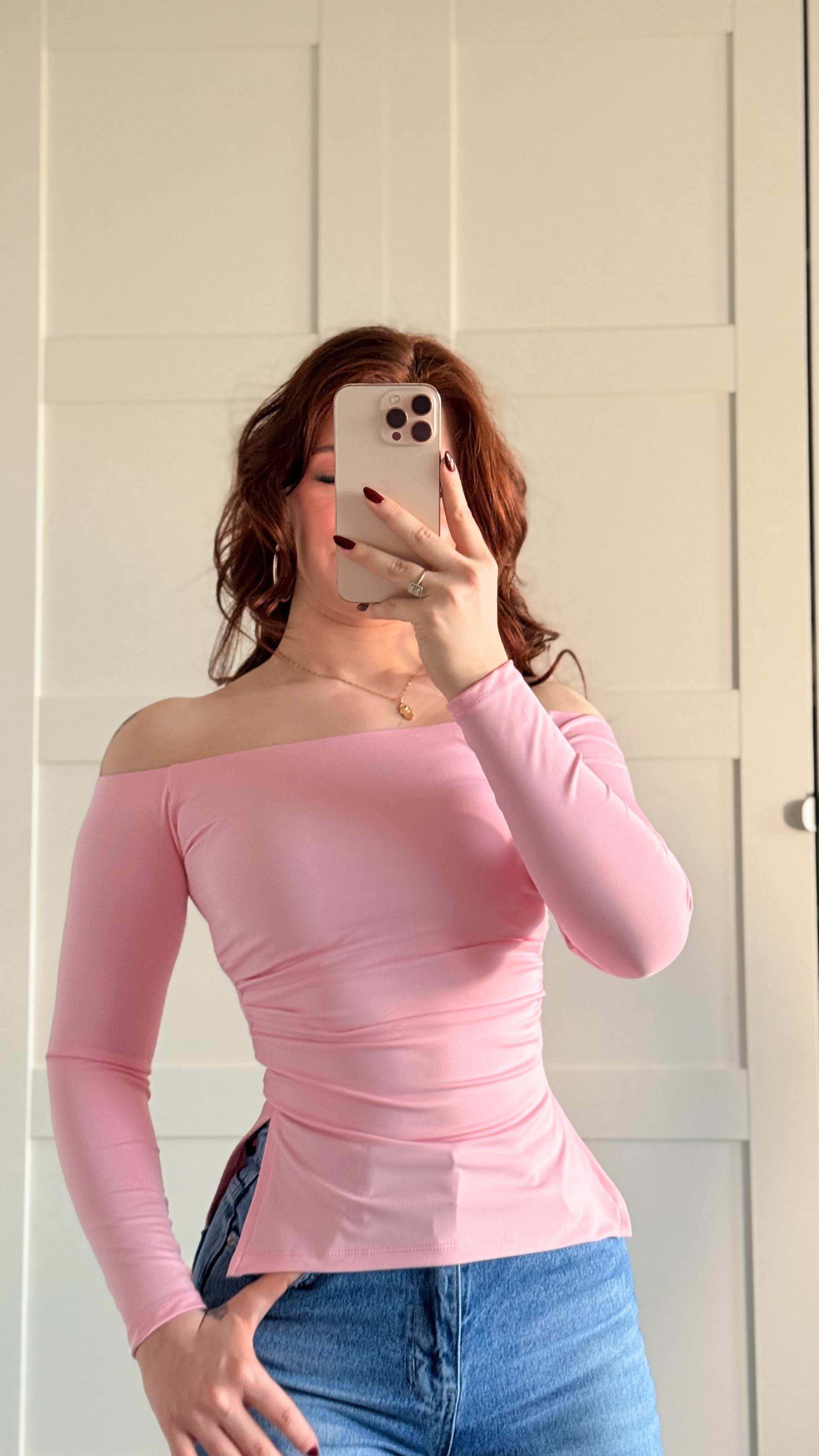 Yukarı Kalkmayan Madonna Yırtmaçlı Bluz Pembe
