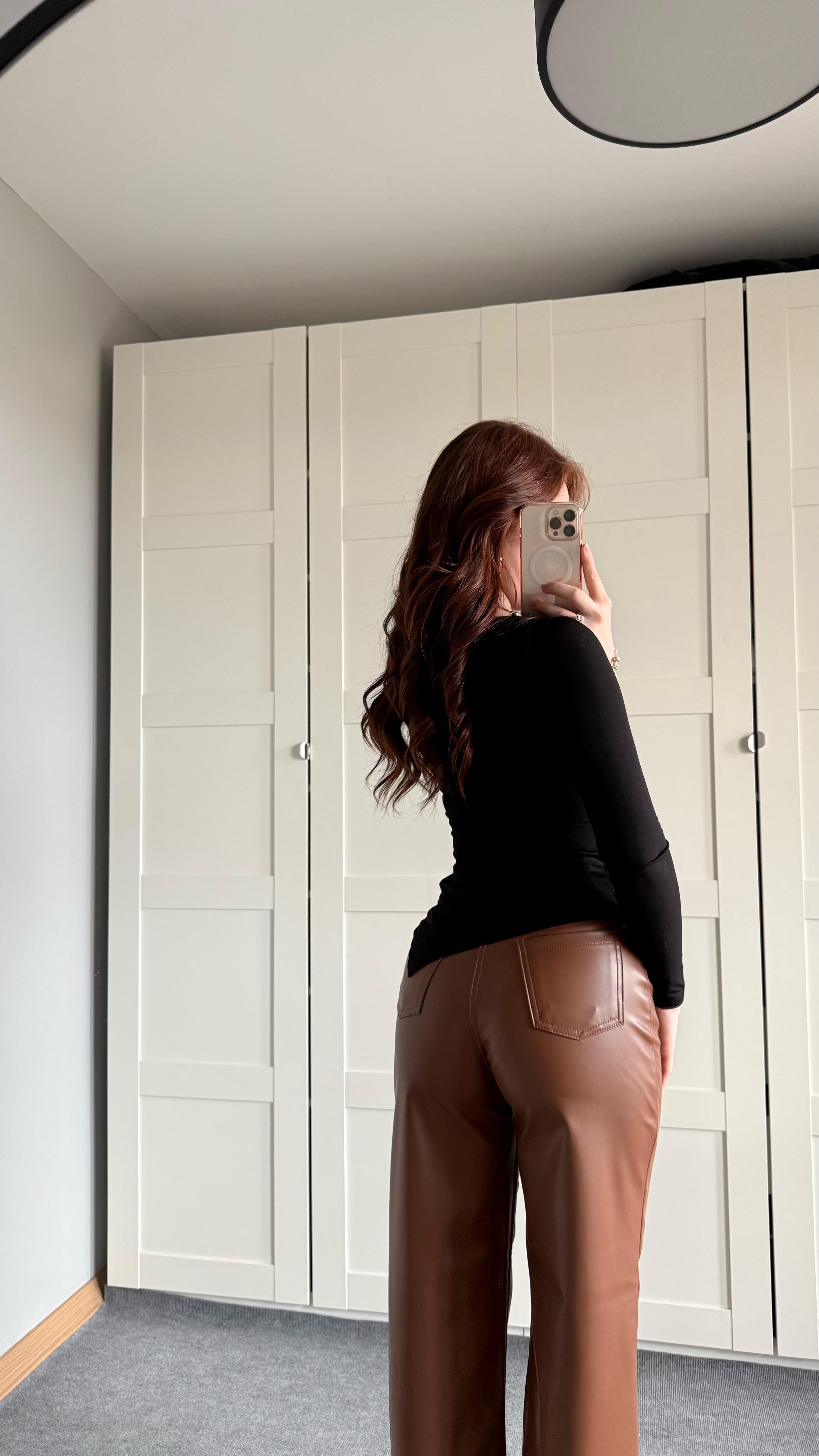 Zara Asimetrik Uzun Kol Bluz Siyah